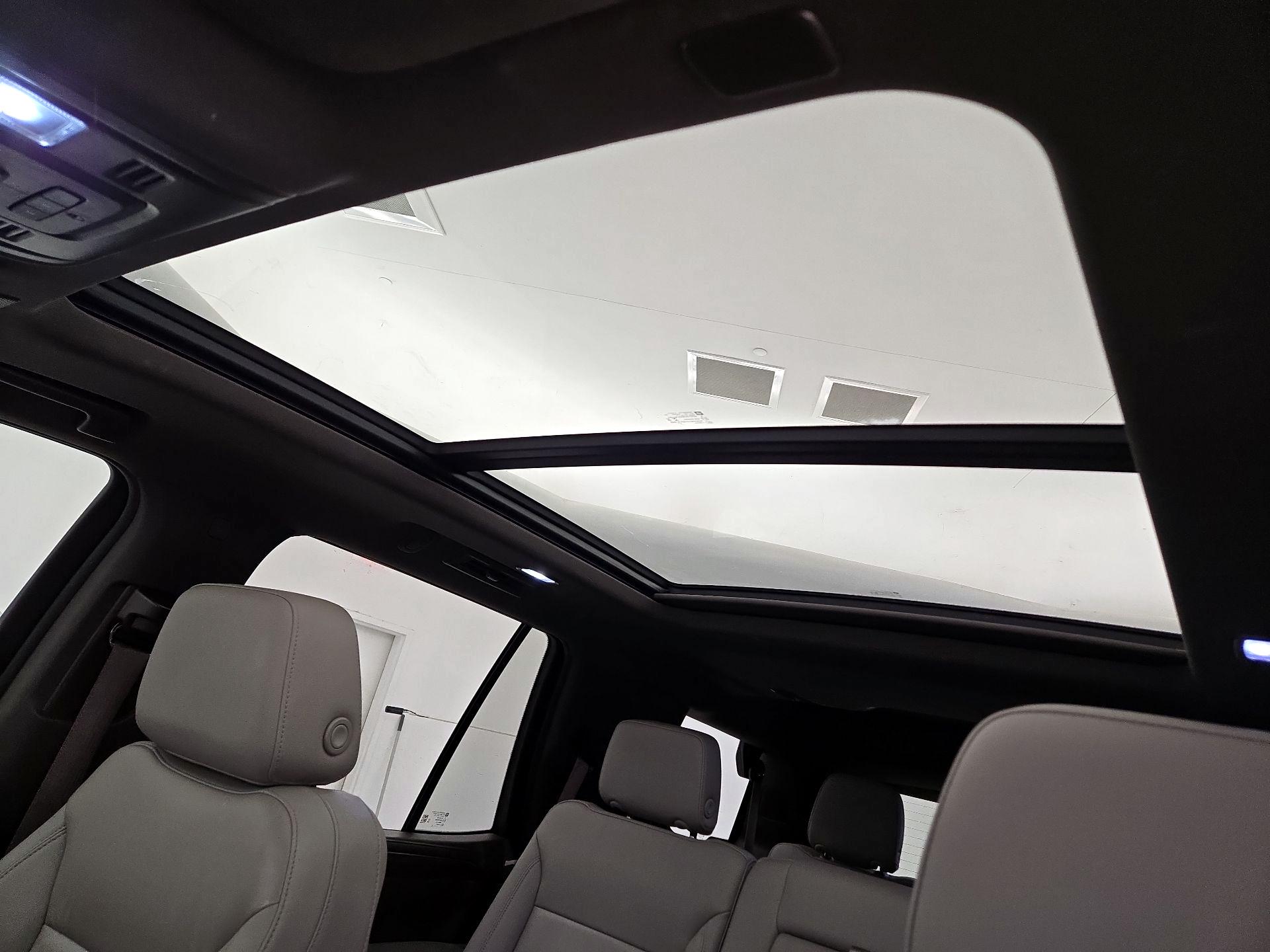 Thumbnail: 2022 Chevrolet Tahoe - 19