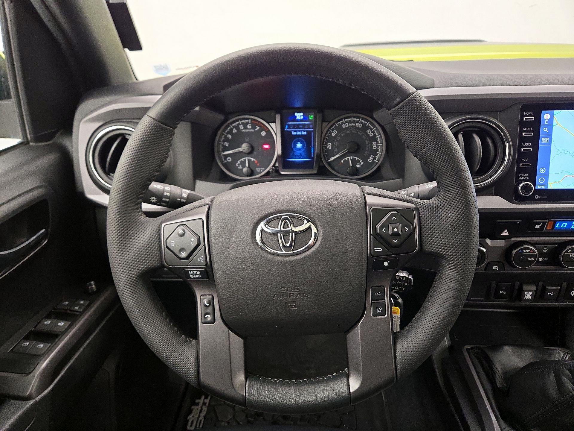 Thumbnail: 2022 Toyota Tacoma - 10