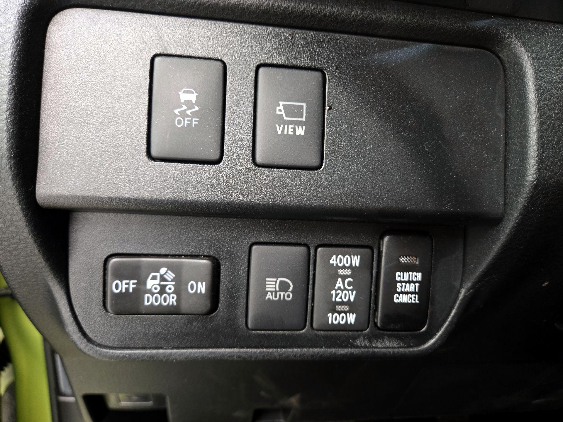 Thumbnail: 2022 Toyota Tacoma - 13