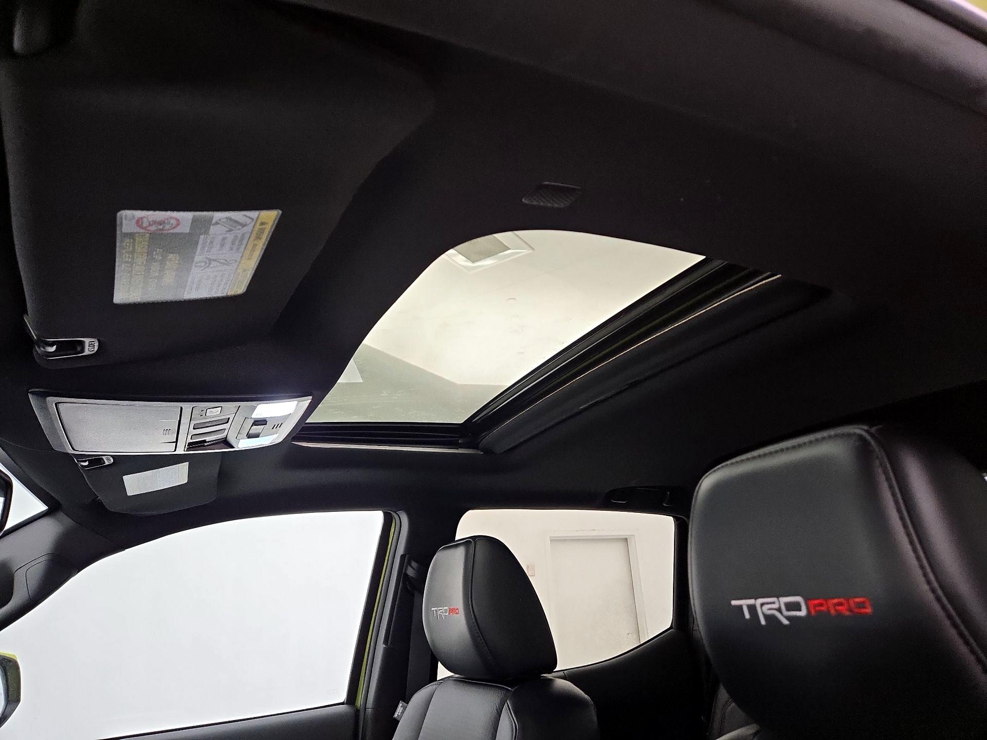 Thumbnail: 2022 Toyota Tacoma - 20