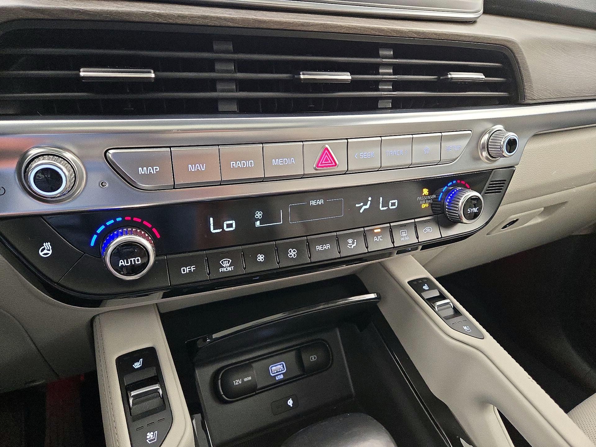 Thumbnail: 2021 Kia Telluride - 17