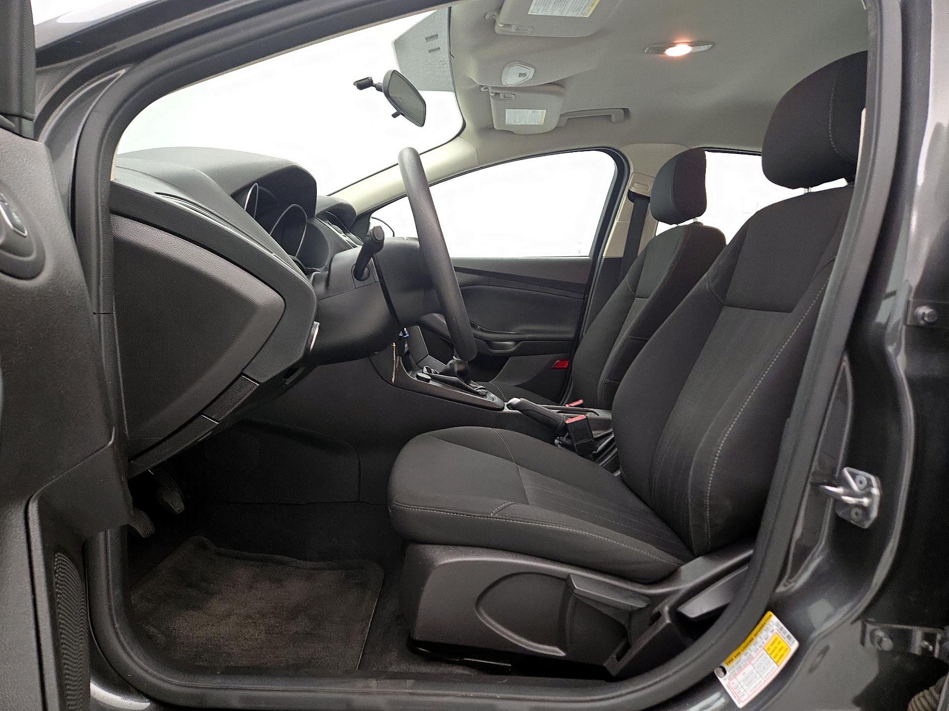Thumbnail: 2016 Ford Focus - 11