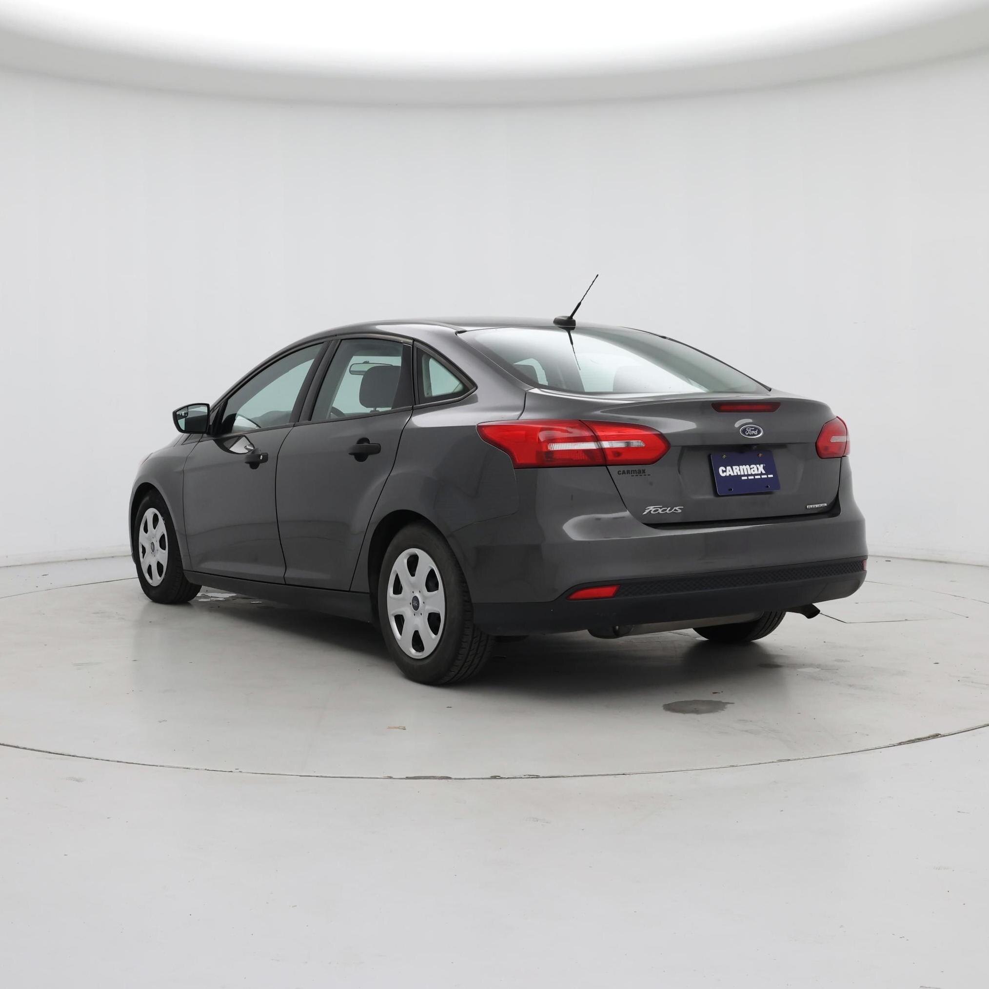 Thumbnail: 2016 Ford Focus - 2
