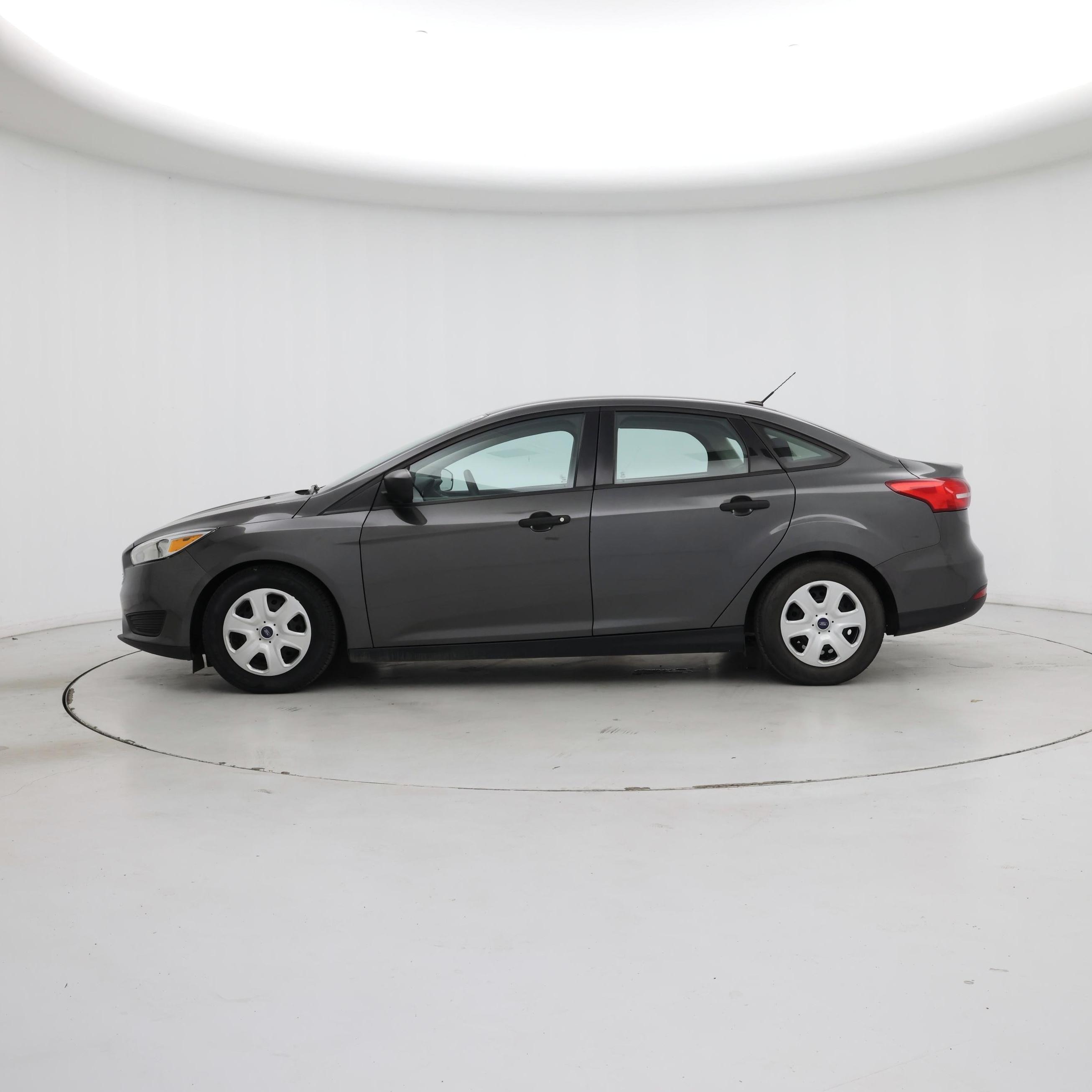 Thumbnail: 2016 Ford Focus - 3