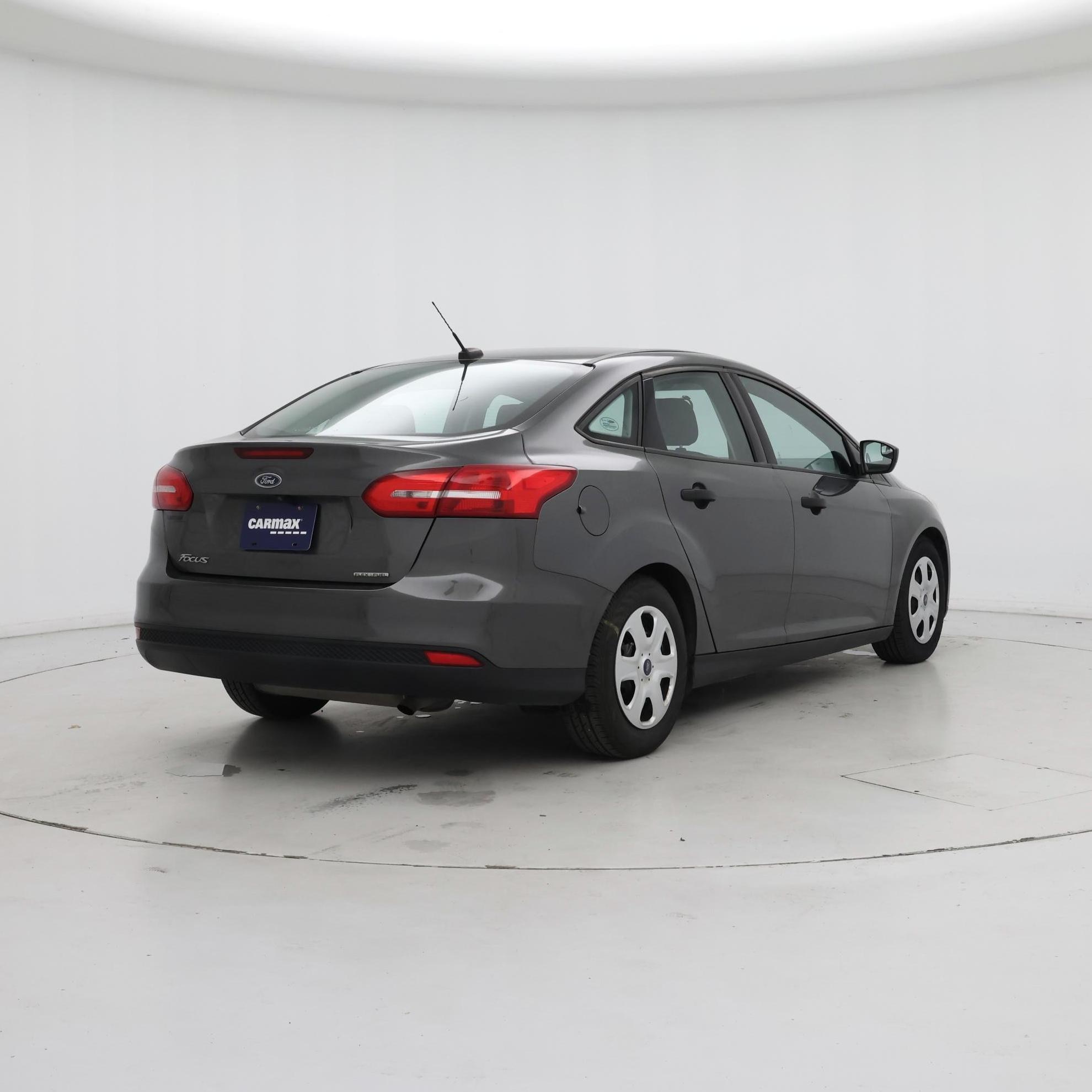 Thumbnail: 2016 Ford Focus - 8