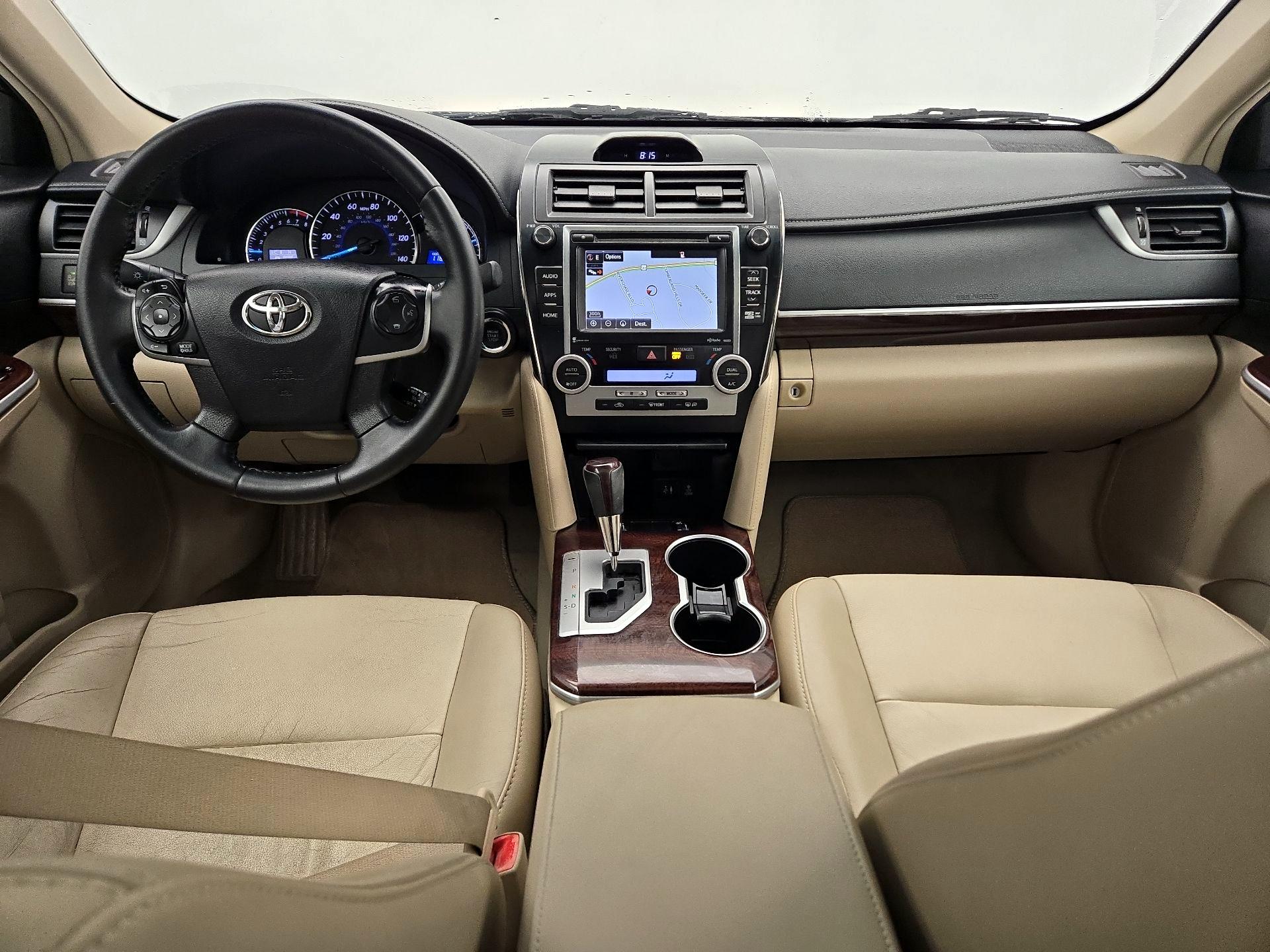 Thumbnail: 2014 Toyota Camry - 9