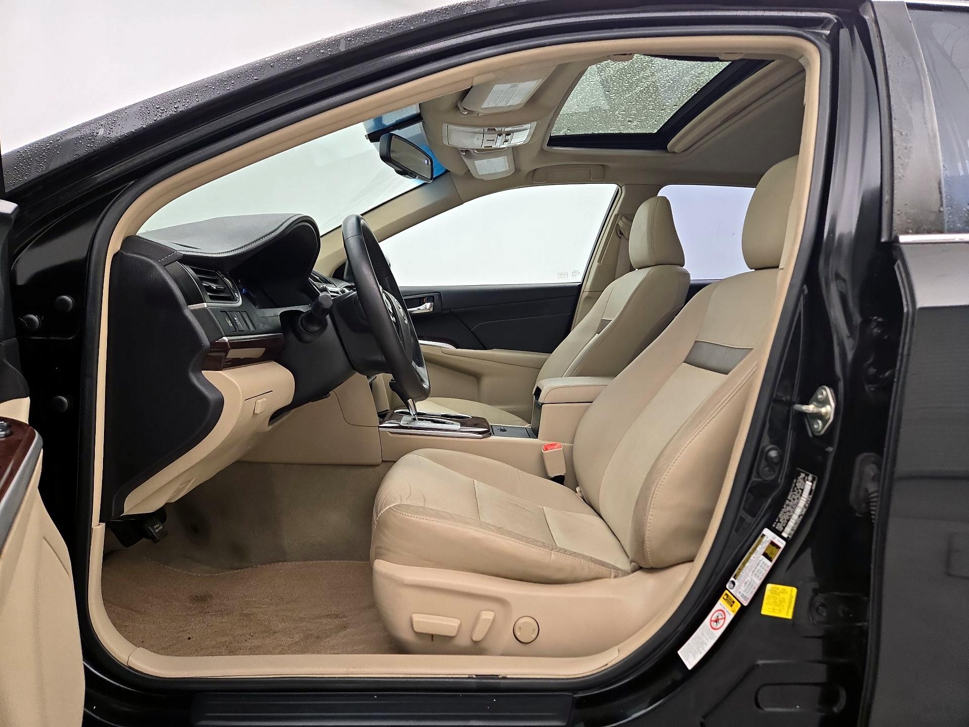 Thumbnail: 2014 Toyota Camry - 11