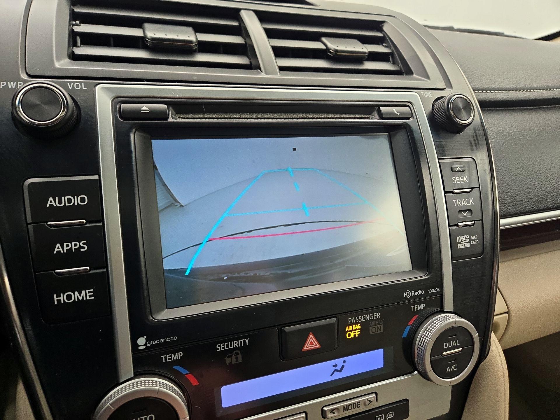 Thumbnail: 2014 Toyota Camry - 15