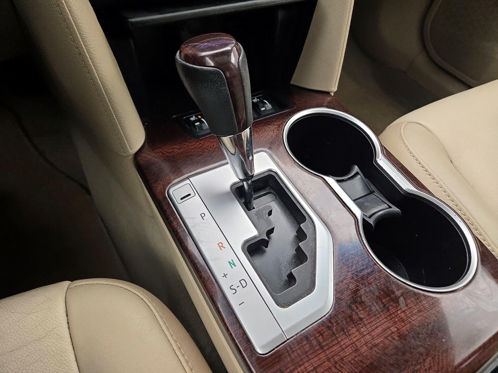 Thumbnail: 2014 Toyota Camry - 18