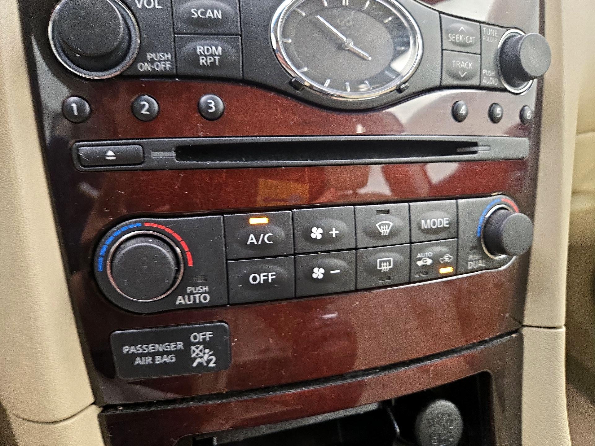 Thumbnail: 2016 INFINITI QX50 - 16