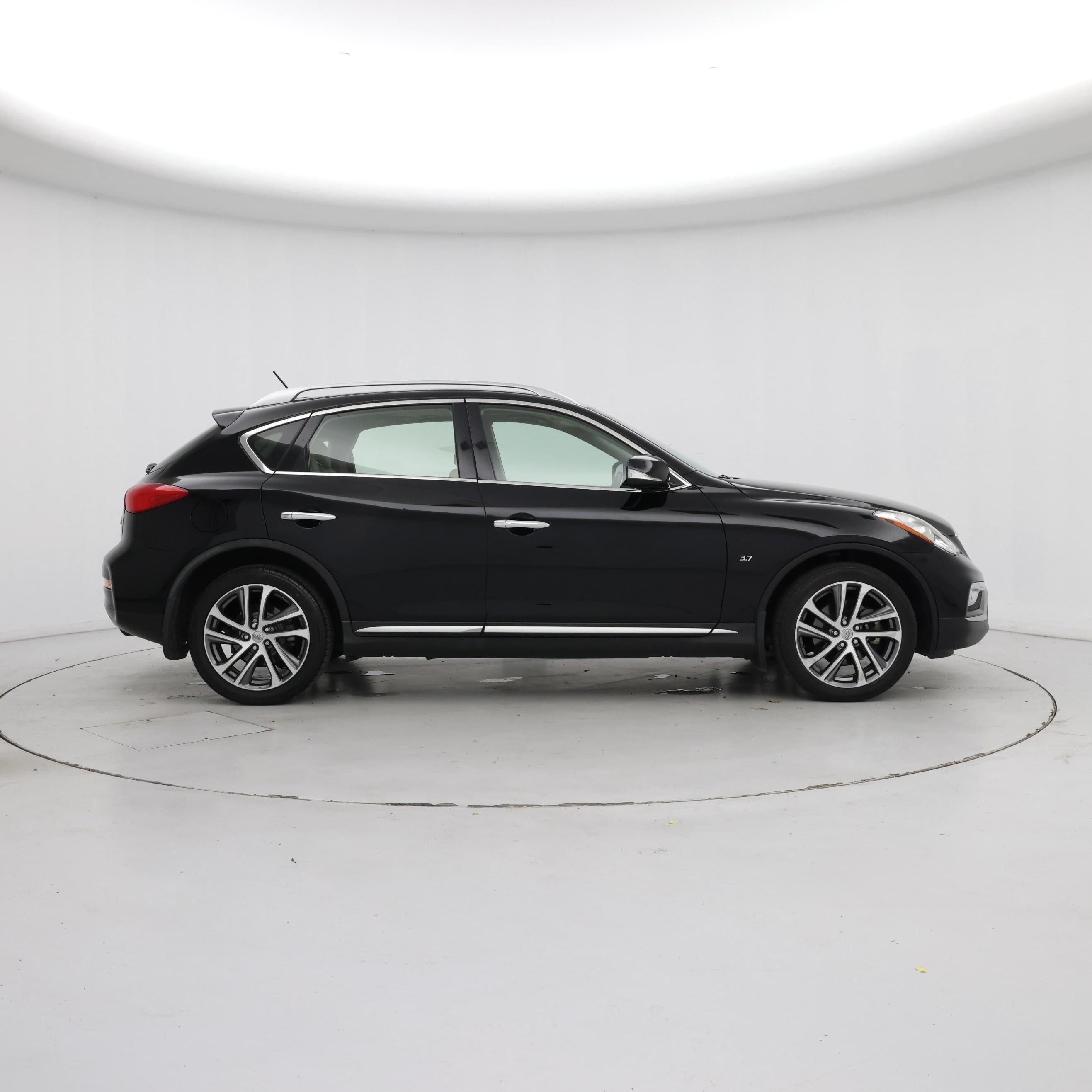 Thumbnail: 2016 INFINITI QX50 - 7