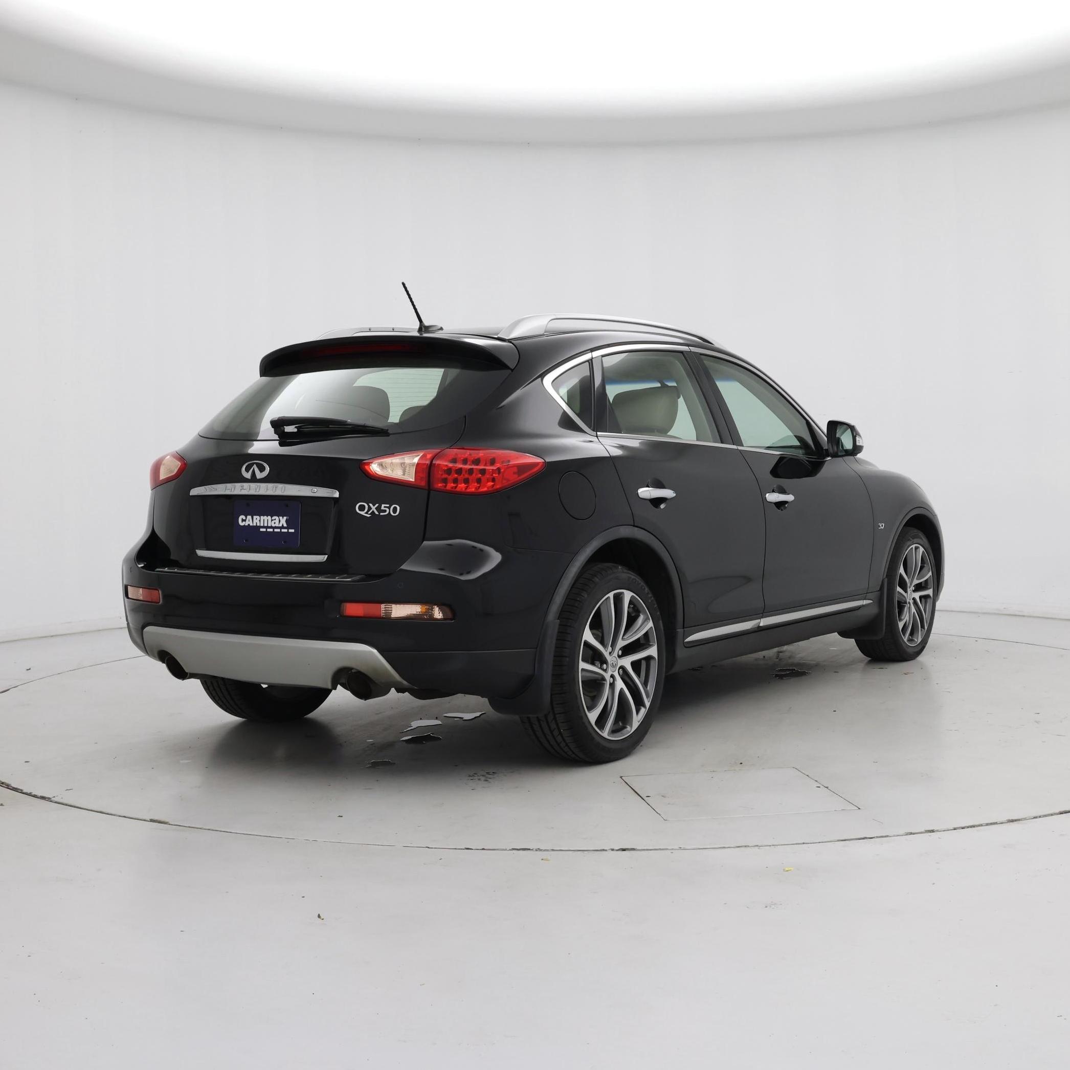 Thumbnail: 2016 INFINITI QX50 - 8