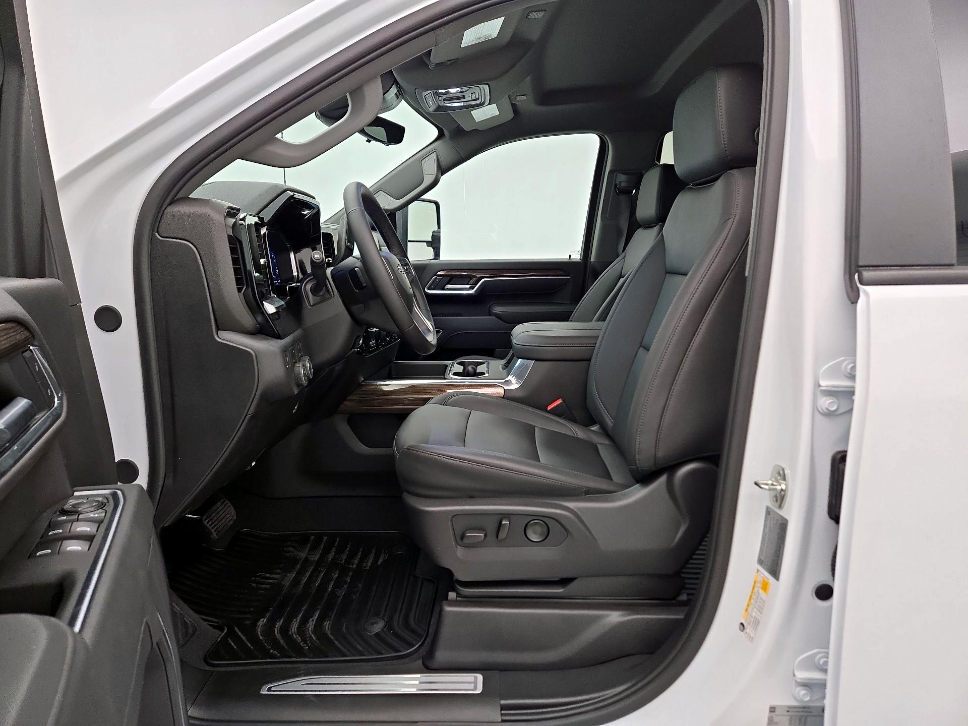Thumbnail: 2025 Chevrolet Silverado 2500 - 11