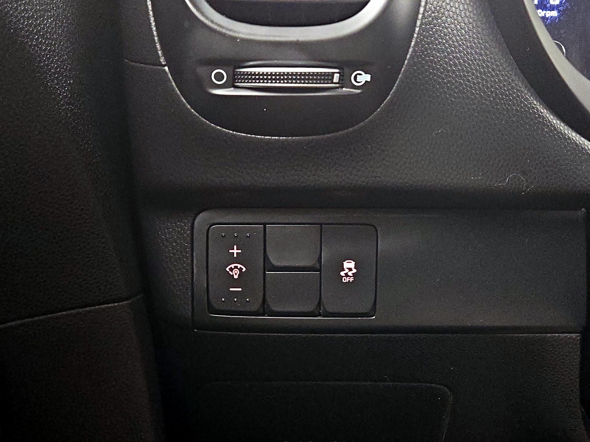 Thumbnail: 2014 Kia Soul - 13