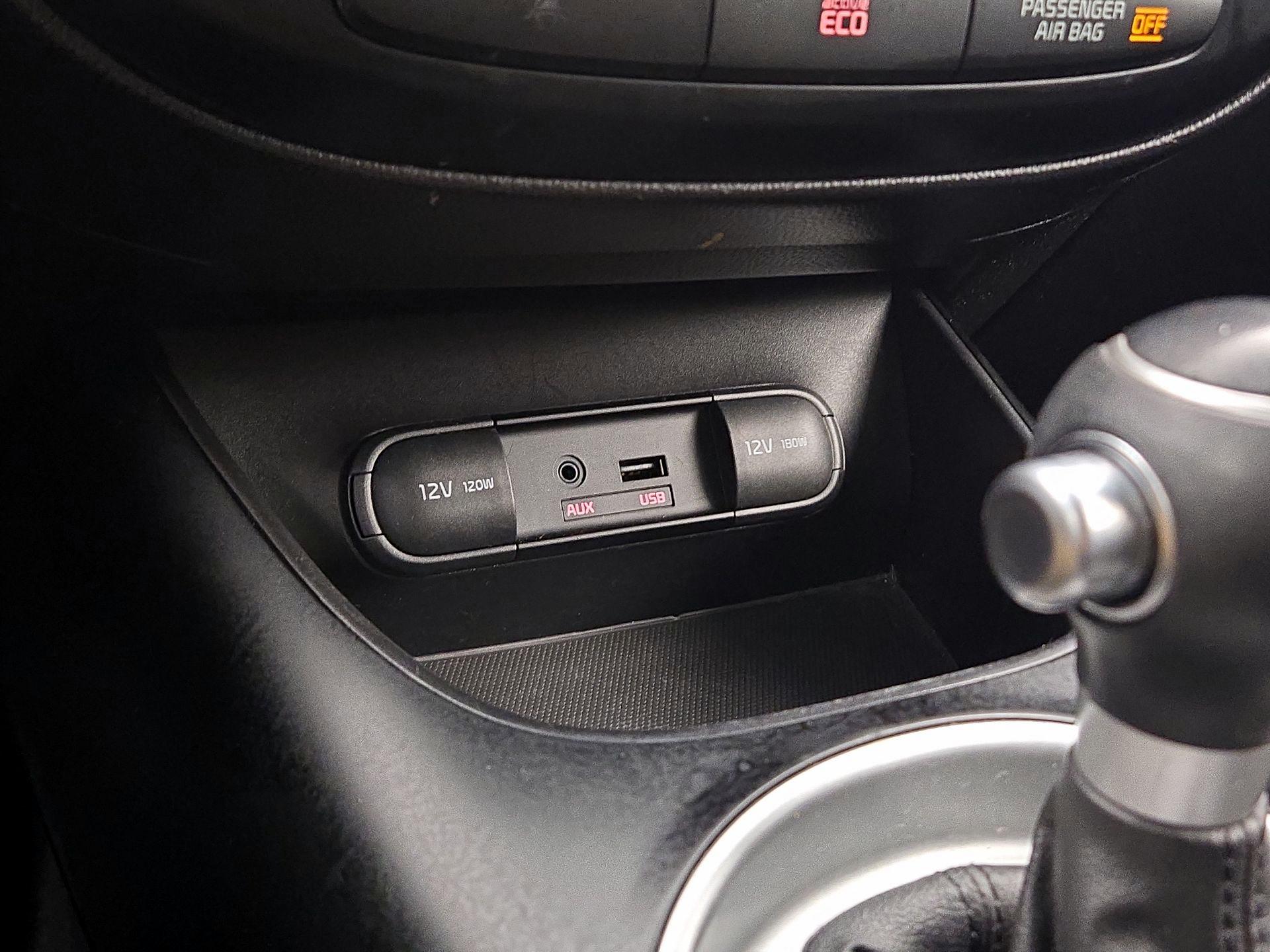 Thumbnail: 2014 Kia Soul - 17
