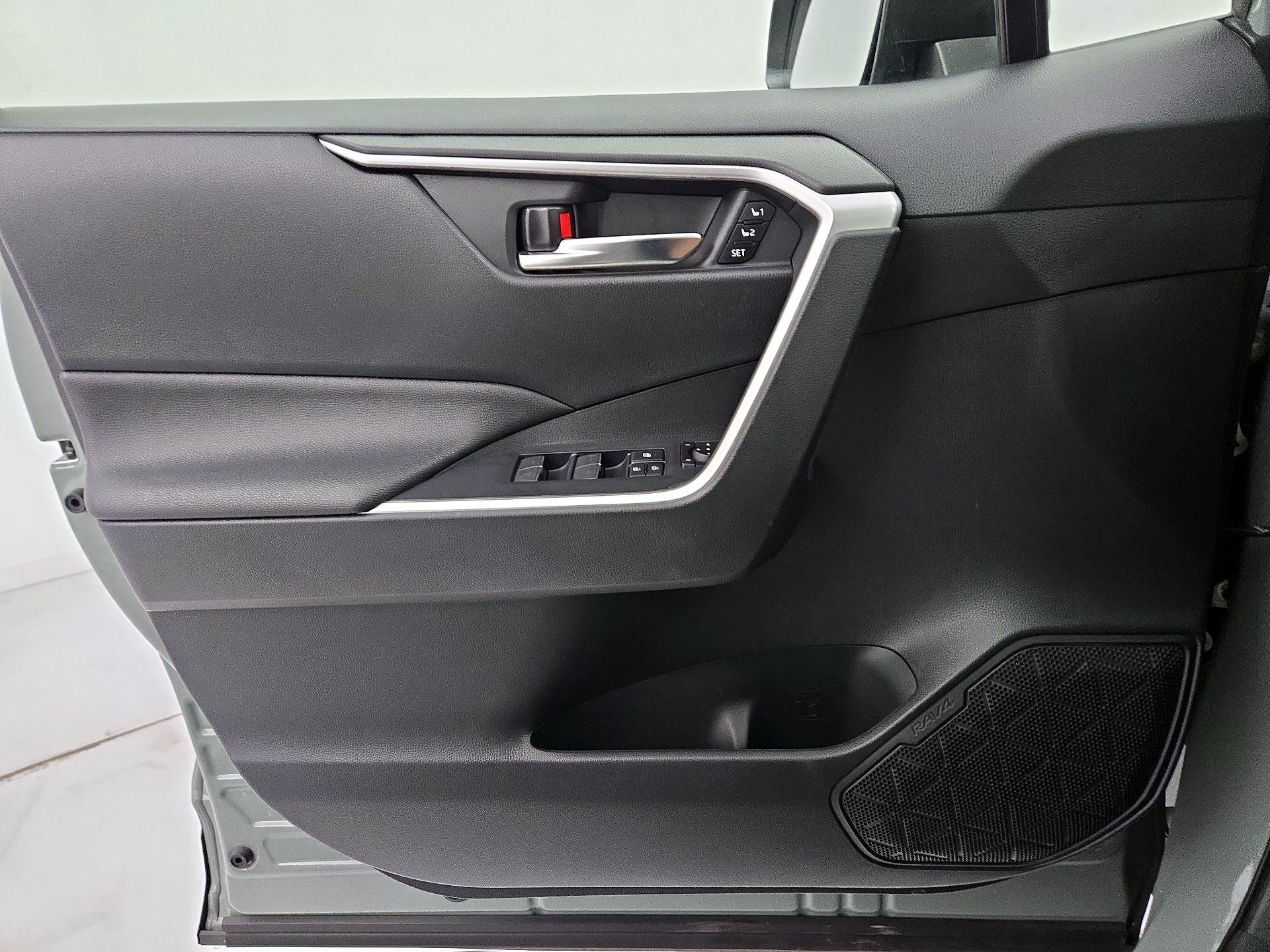 Thumbnail: 2023 Toyota RAV4 - 12