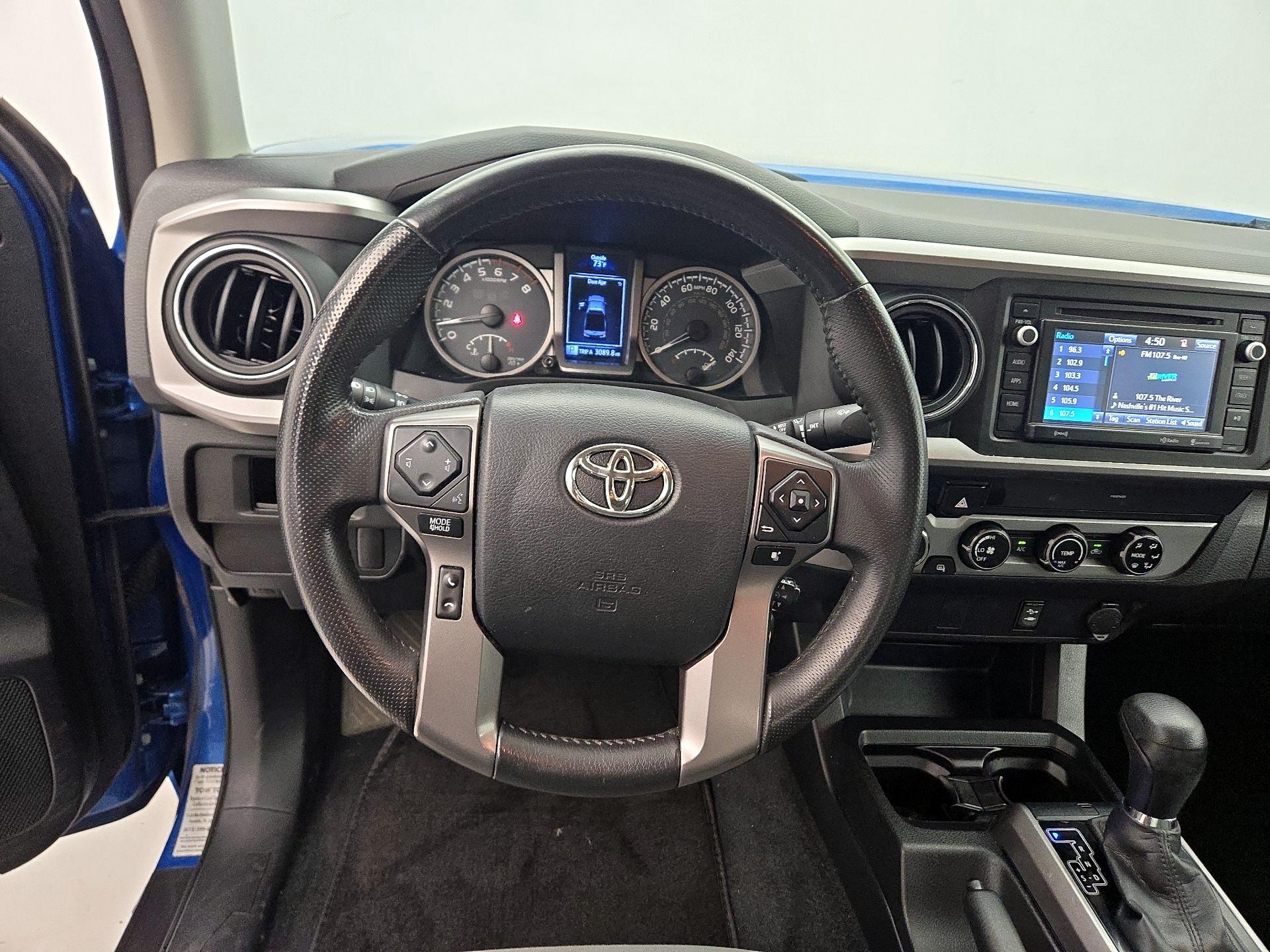 Thumbnail: 2016 Toyota Tacoma - 10