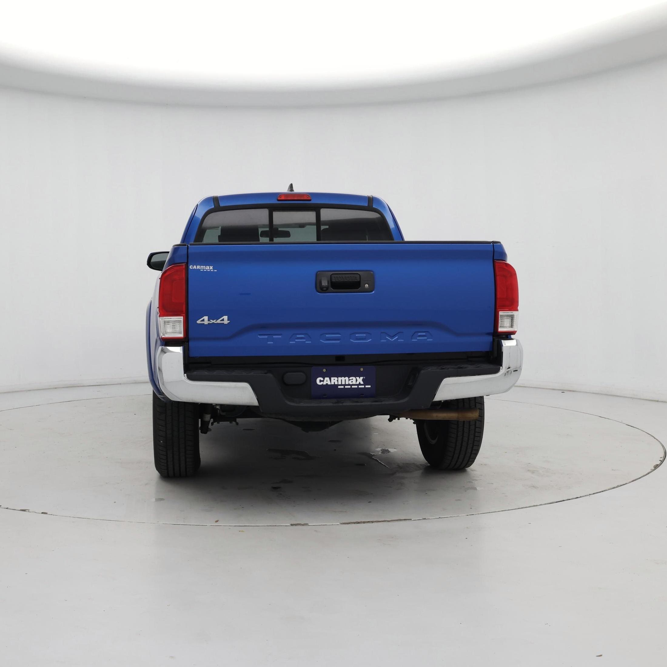Thumbnail: 2016 Toyota Tacoma - 6