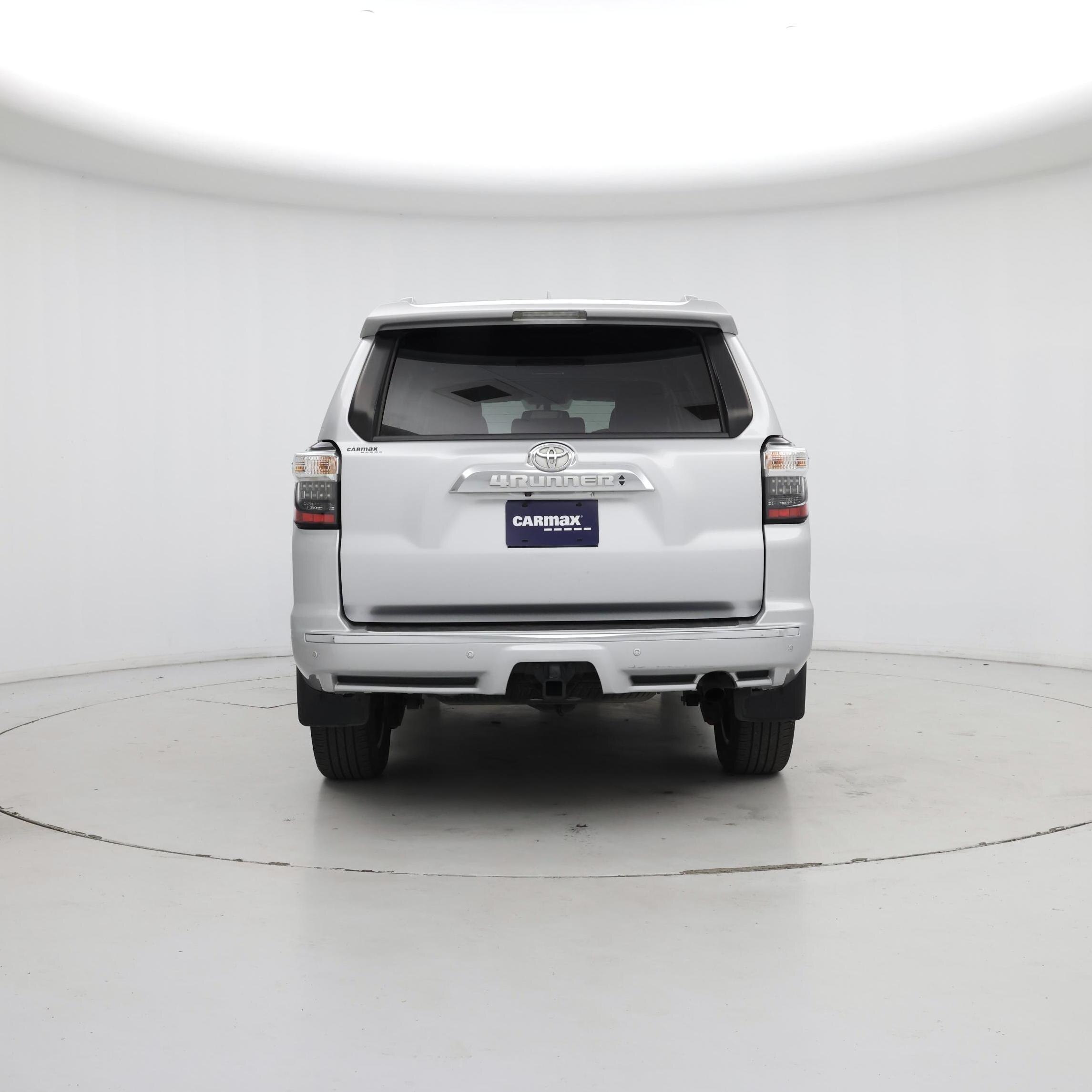 Thumbnail: 2016 Toyota 4Runner - 6