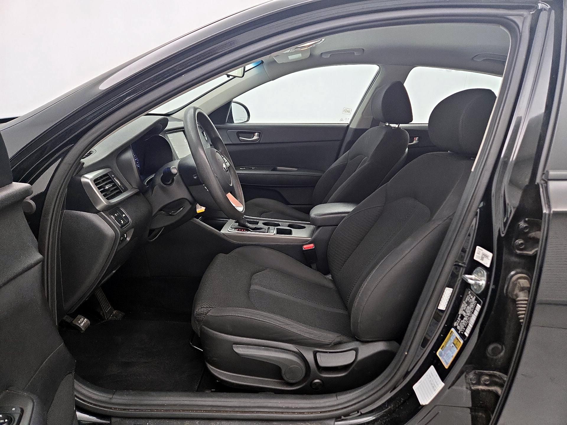 Thumbnail: 2020 Kia Optima - 11