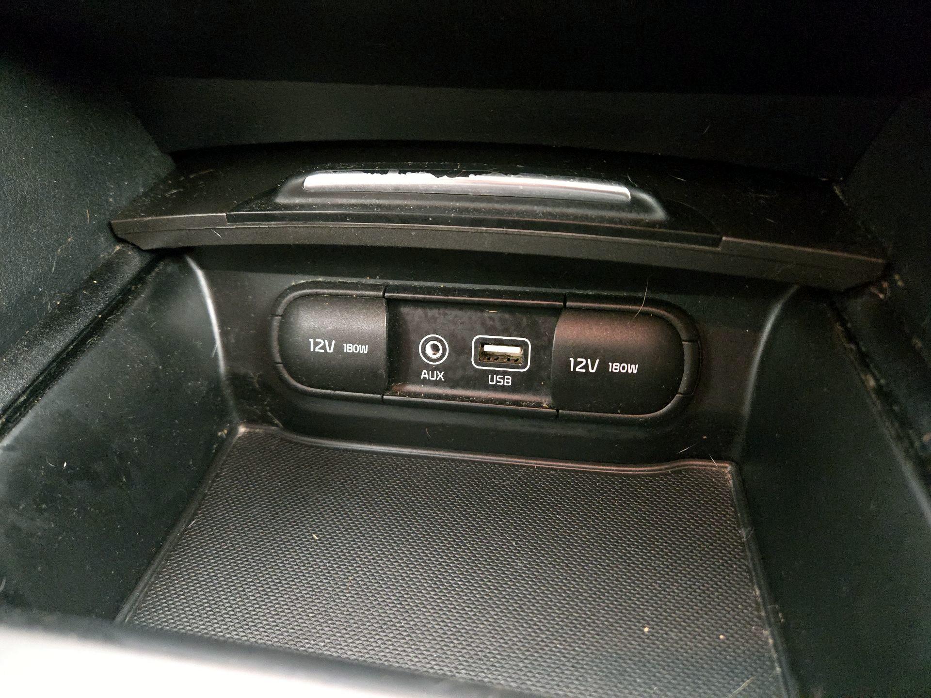 Thumbnail: 2020 Kia Optima - 18