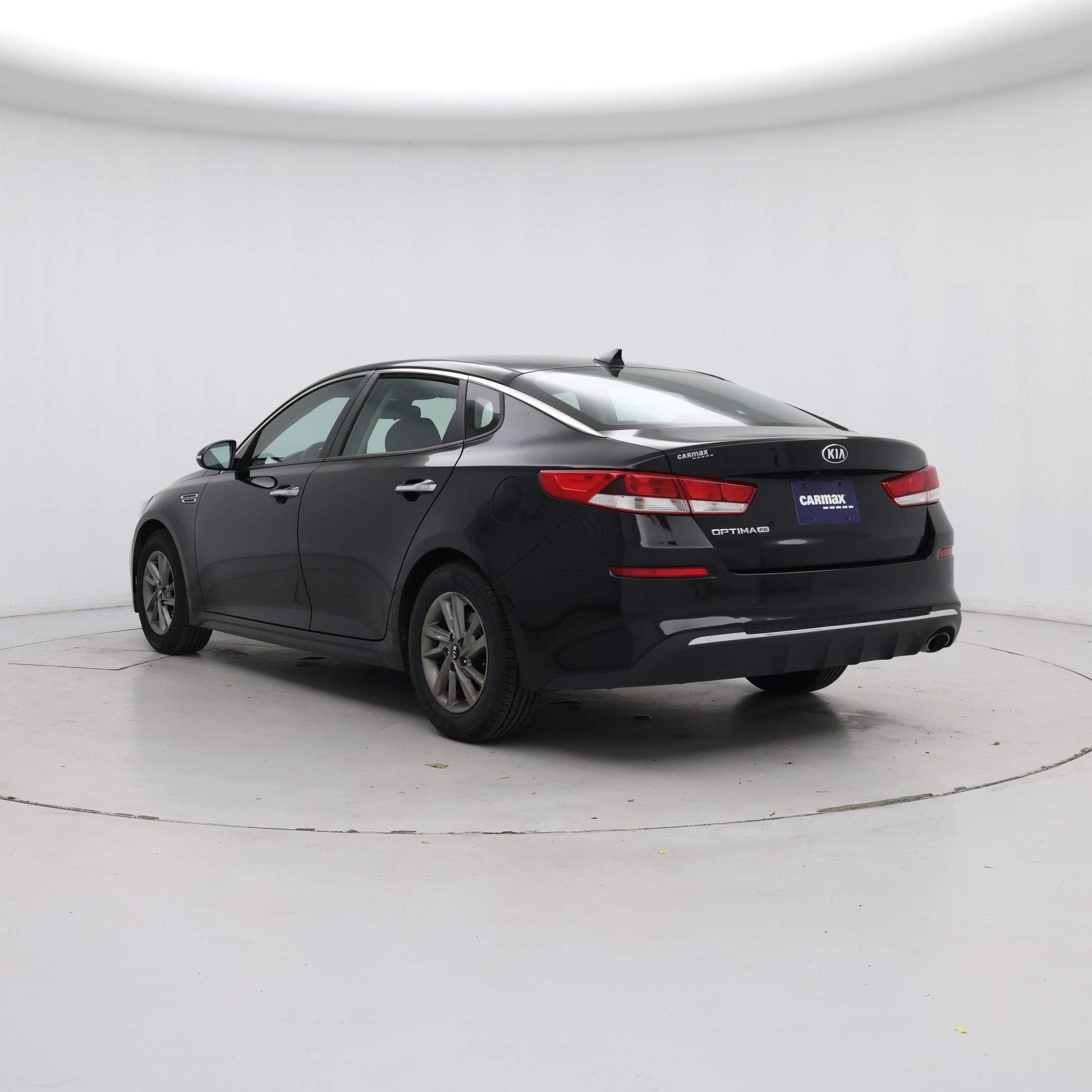 Thumbnail: 2020 Kia Optima - 2