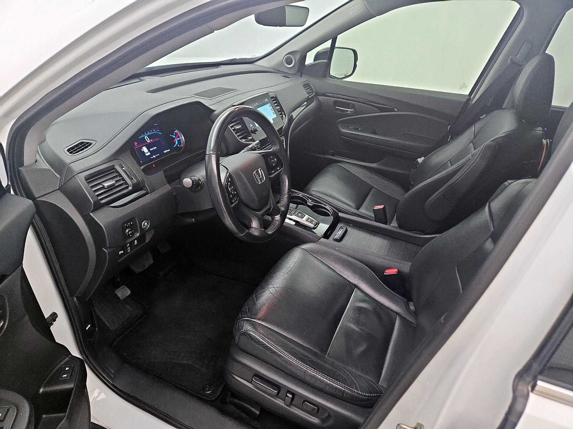 Thumbnail: 2020 Honda Pilot - 11