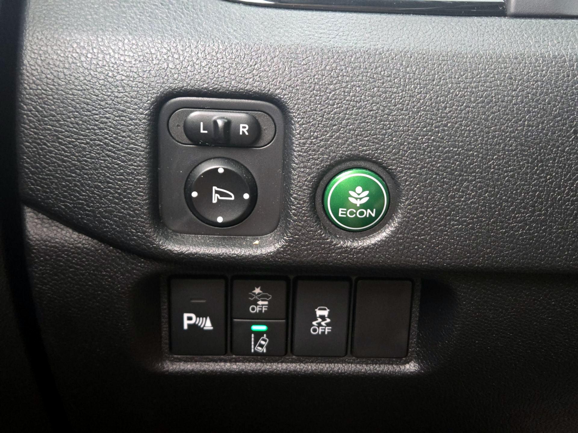 Thumbnail: 2020 Honda Pilot - 13