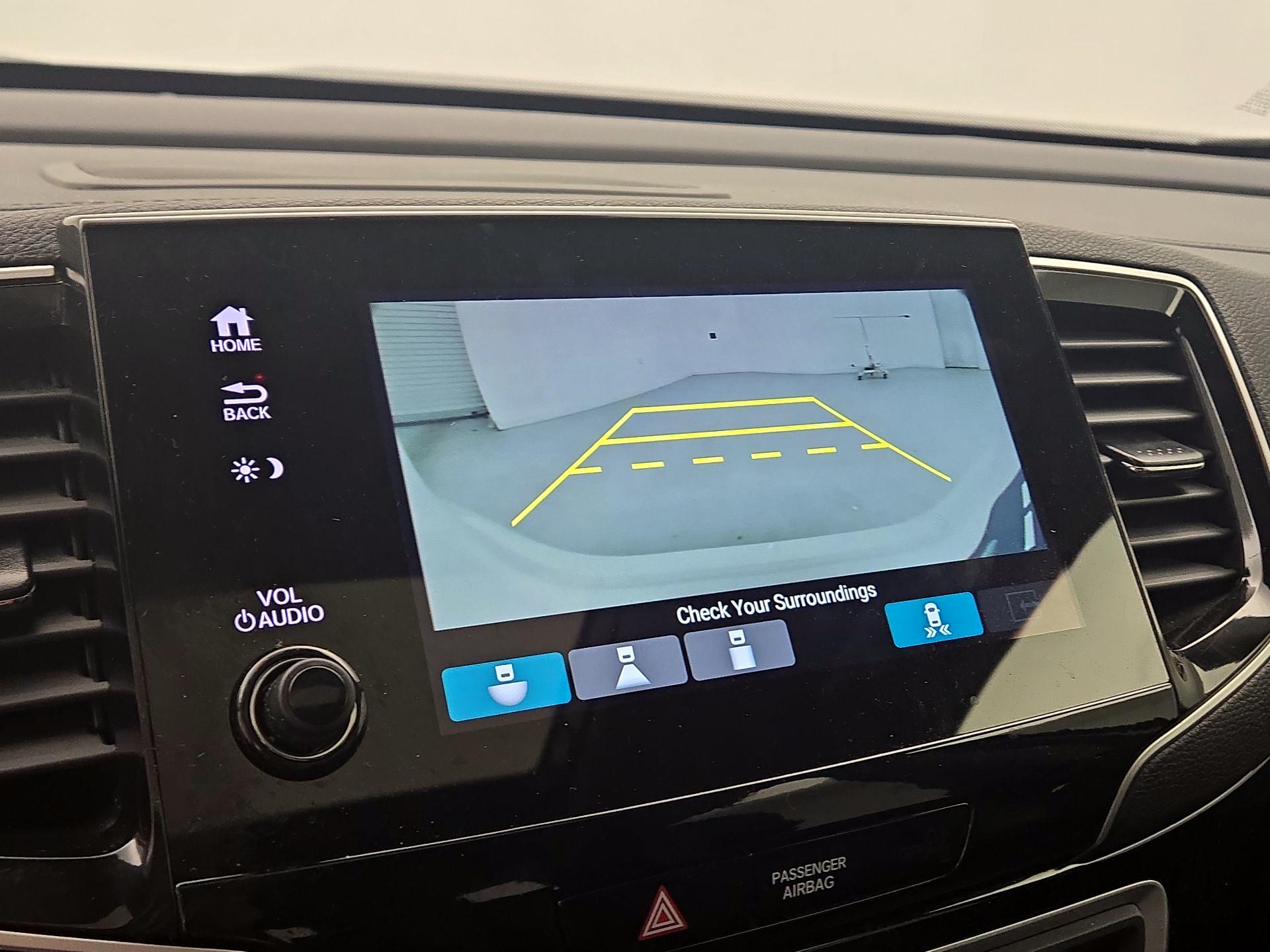 Thumbnail: 2020 Honda Pilot - 15