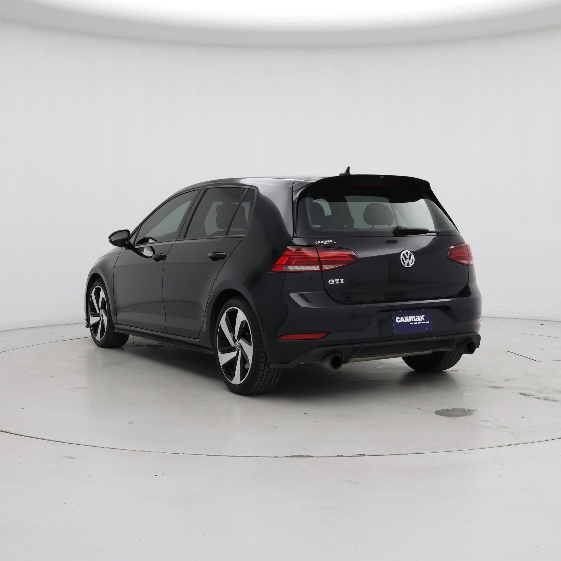 Thumbnail: 2018 Volkswagen Golf - 2