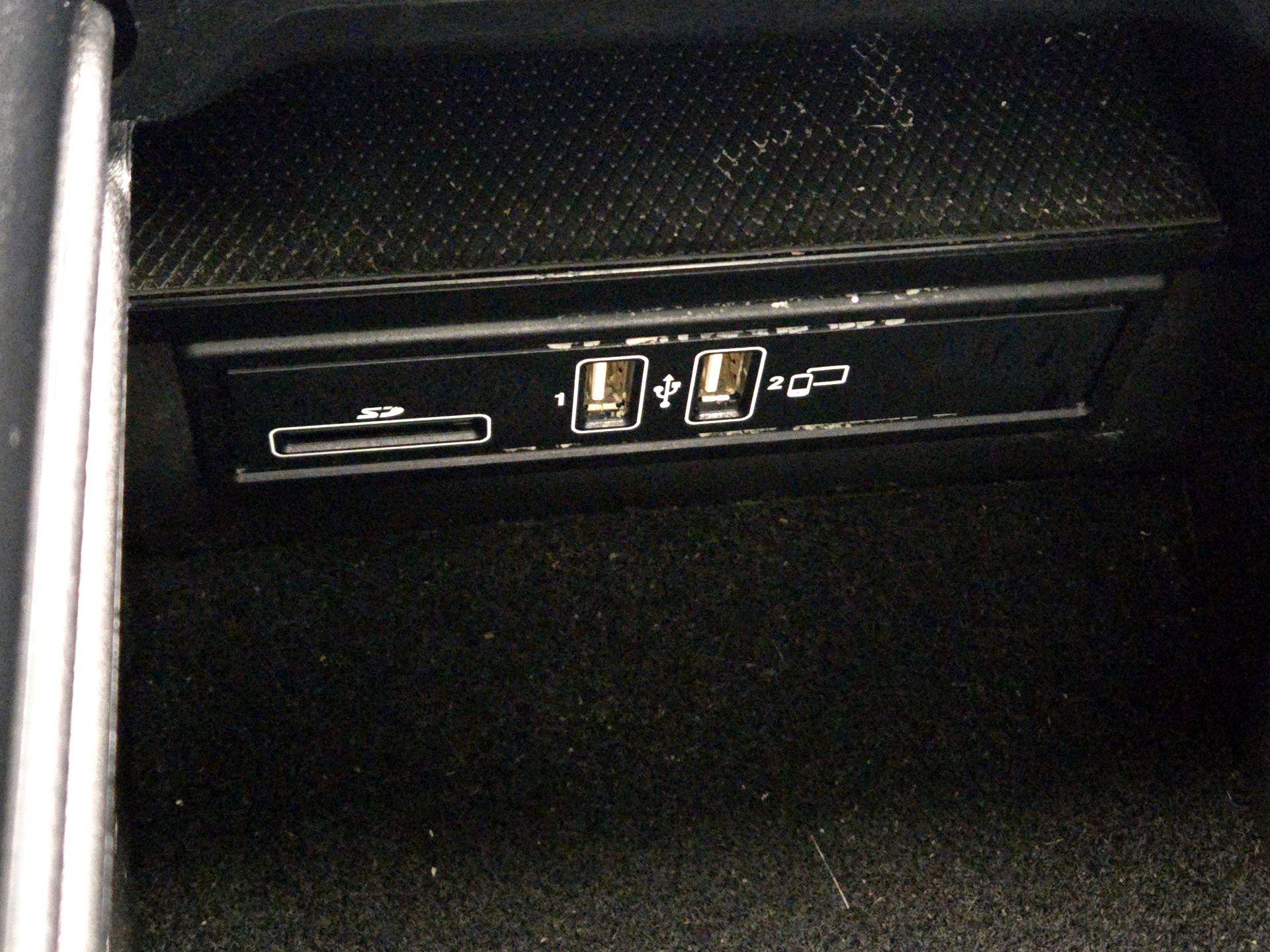 Thumbnail: 2021 Mercedes-Benz C-Class - 18