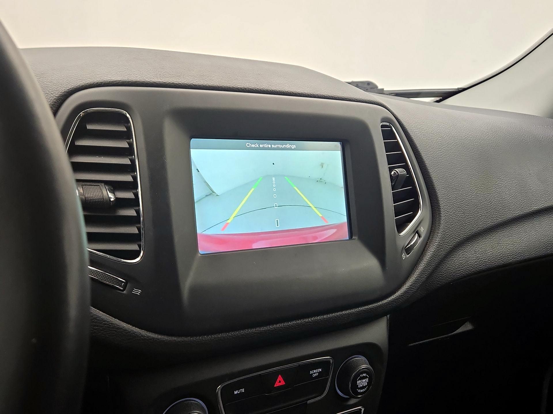 Thumbnail: 2019 Jeep Compass - 14