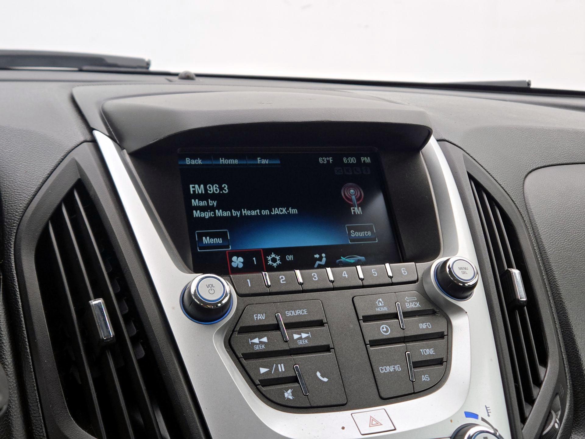 Thumbnail: 2017 Chevrolet Equinox - 14