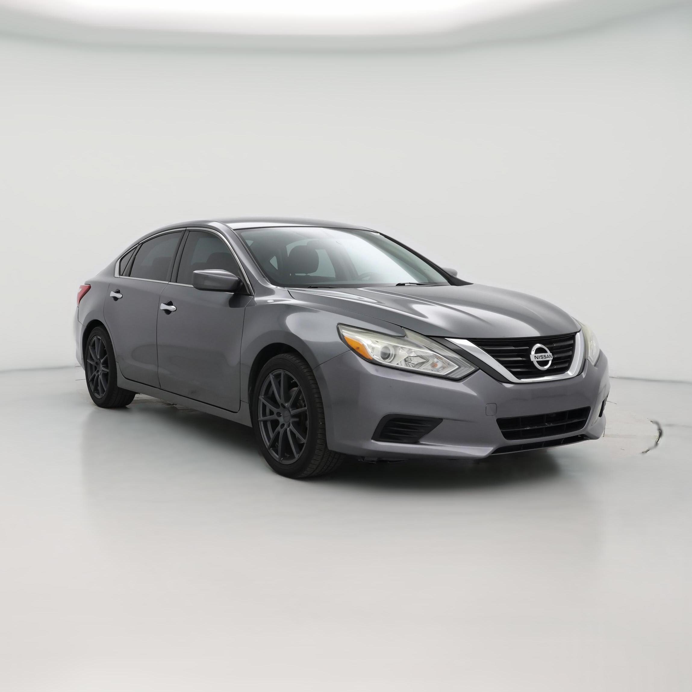 Thumbnail: 2016 Nissan Altima - 1