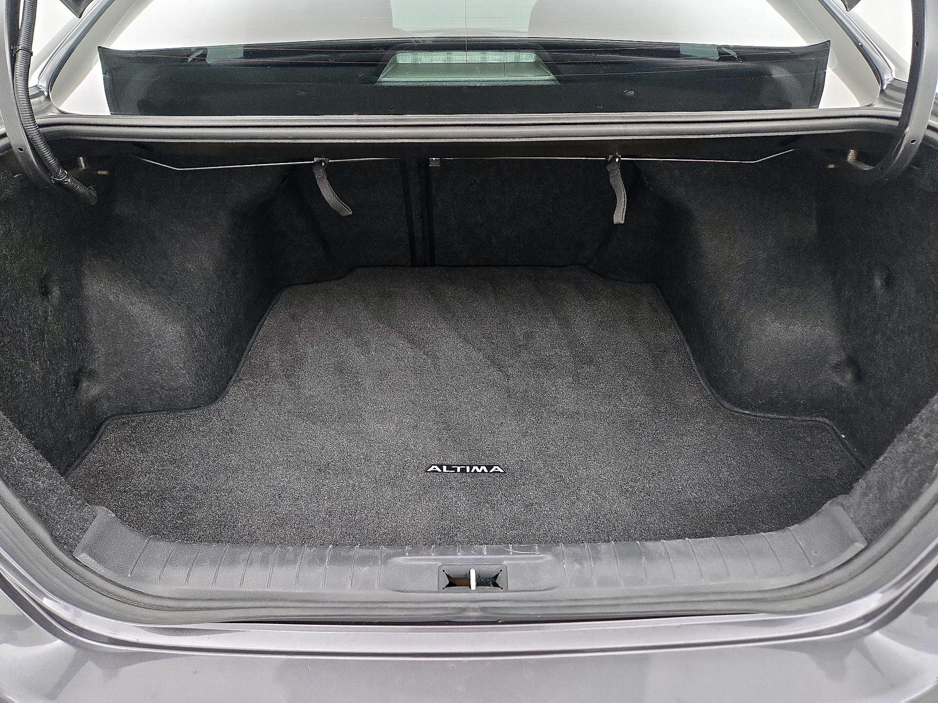 Thumbnail: 2016 Nissan Altima - 20