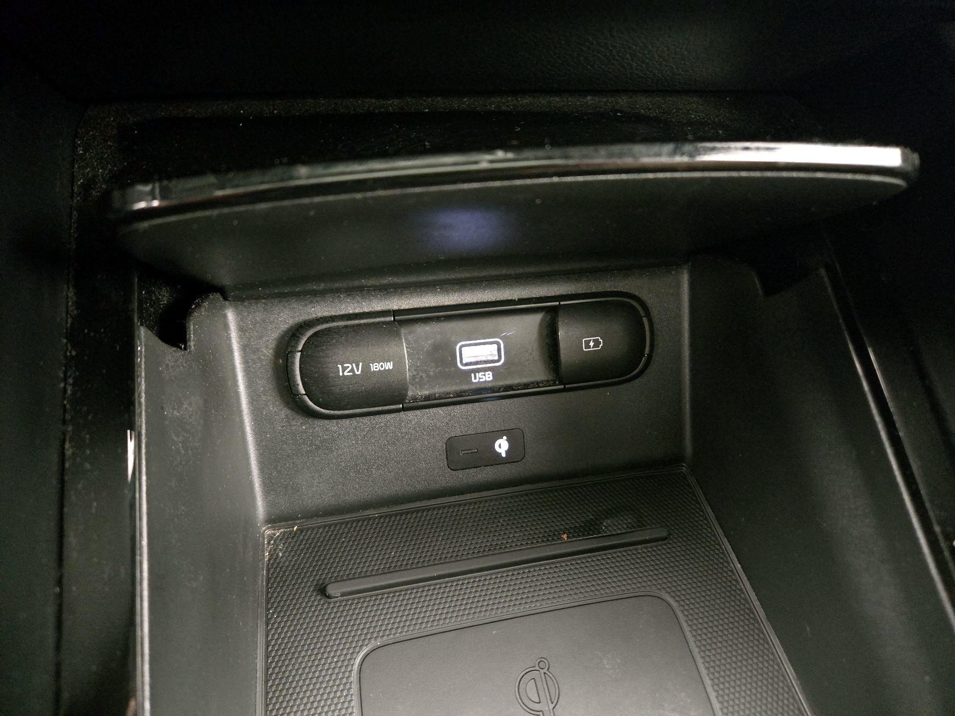 Thumbnail: 2021 Kia Telluride - 19