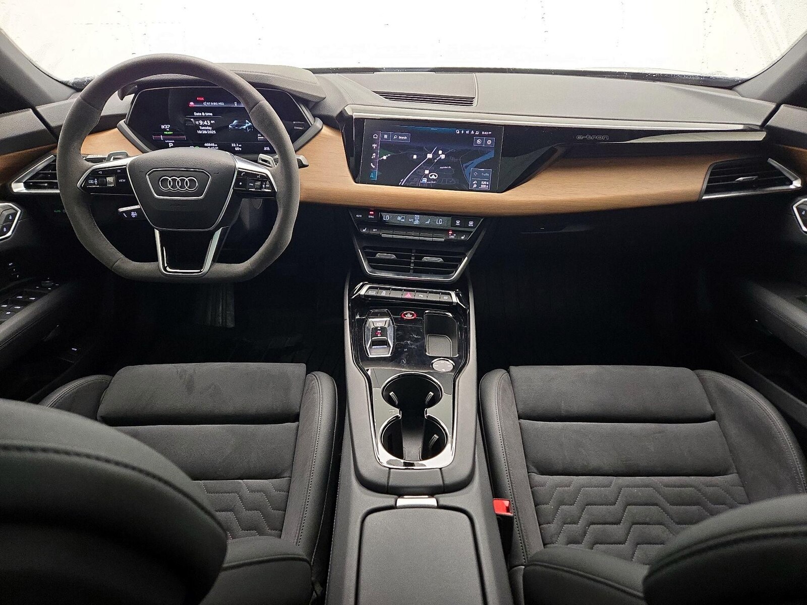 2023 Audi e-tron GT Premium Plus - Photo 10