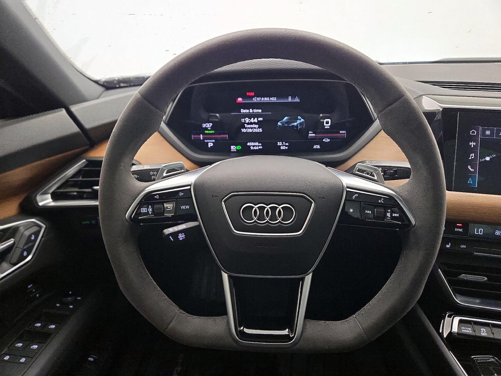 2023 Audi e-tron GT Premium Plus - Photo 11