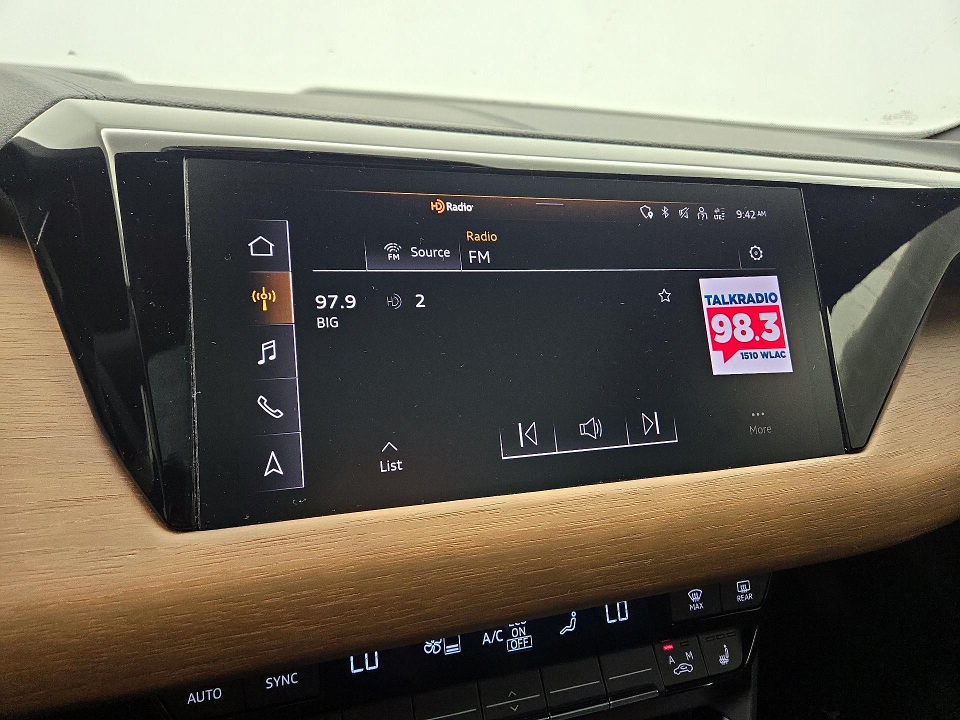 Thumbnail: 2023 Audi e-tron GT - 16