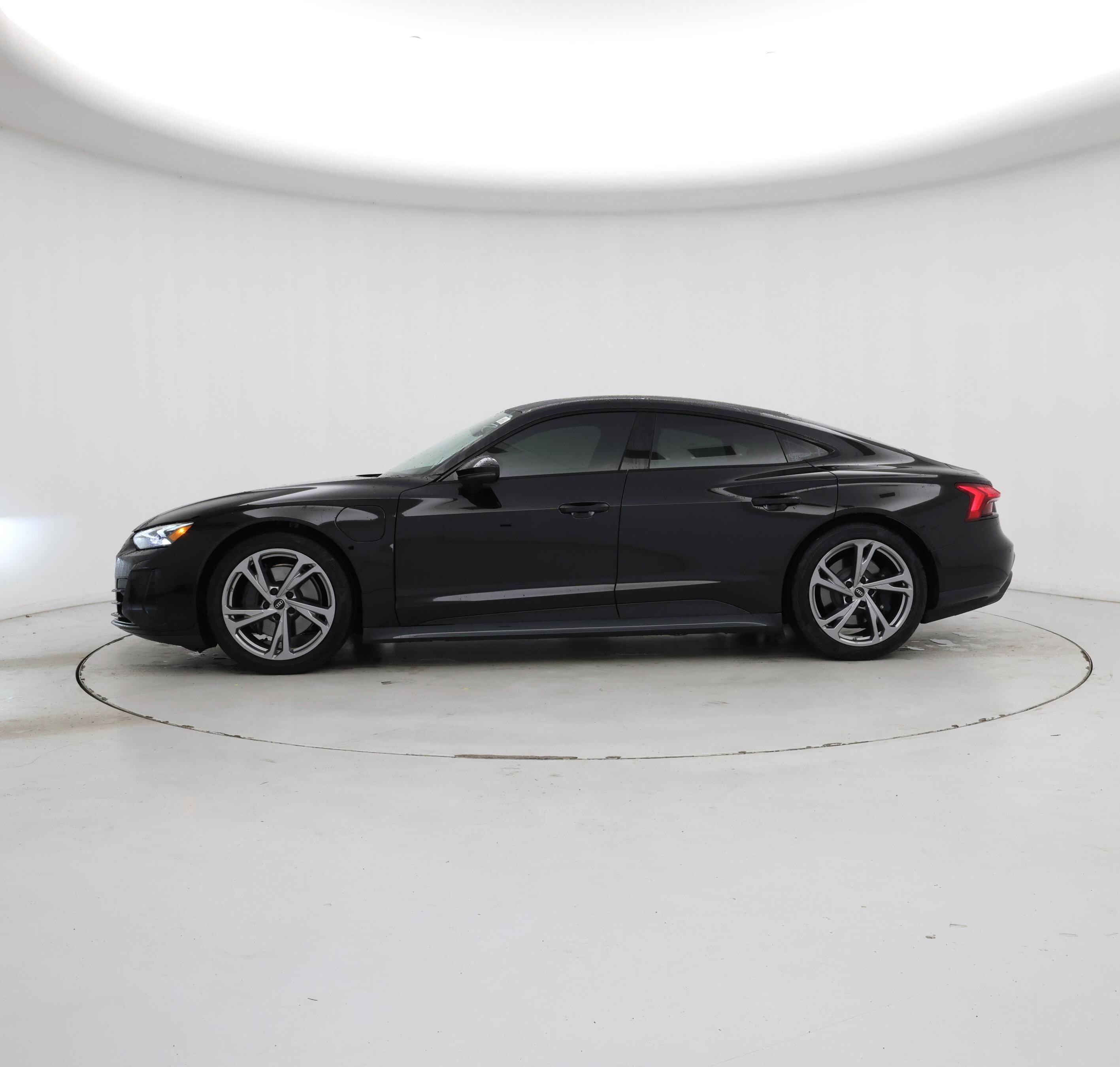 Thumbnail: 2023 Audi e-tron GT - 3