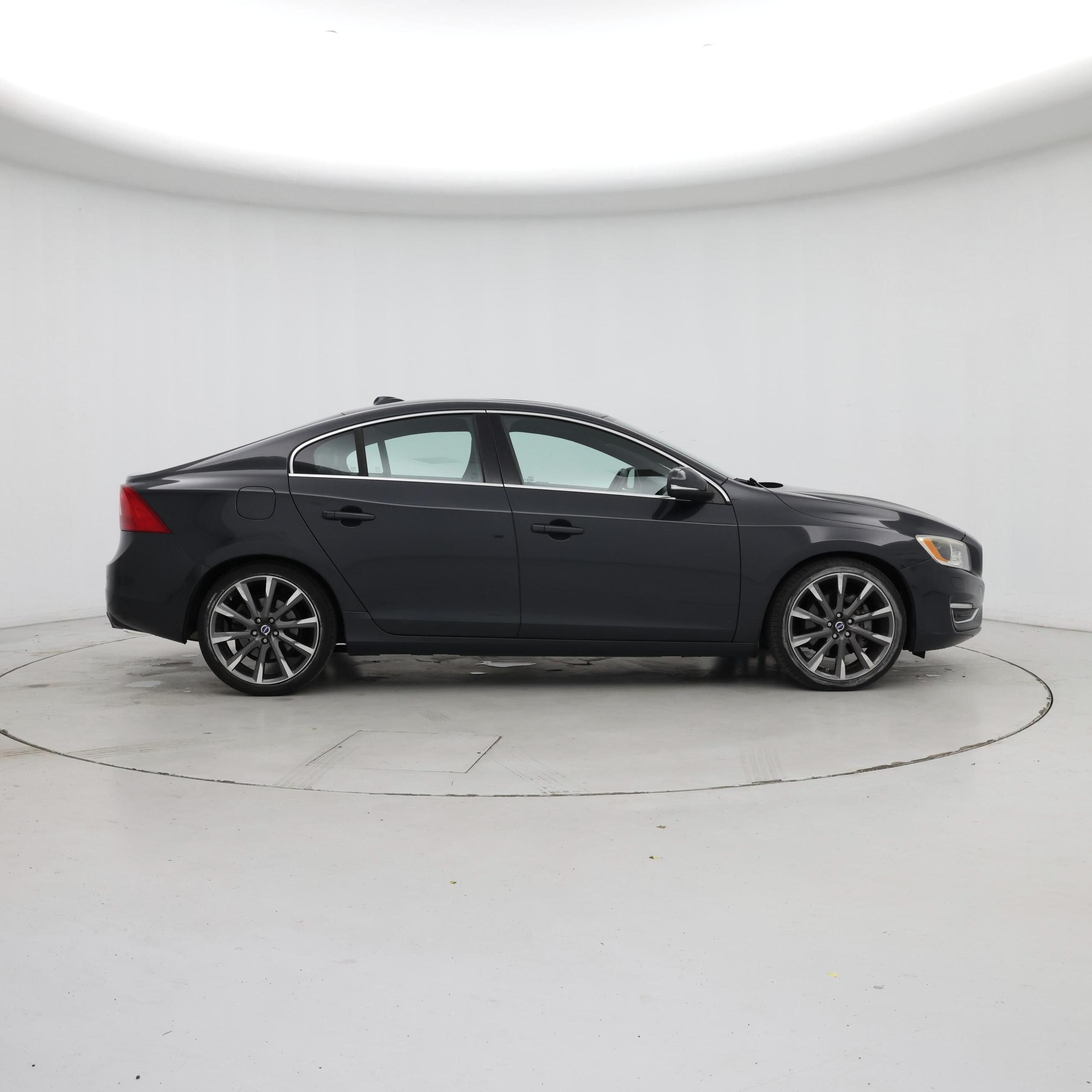 Thumbnail: 2015 Volvo S60 - 7