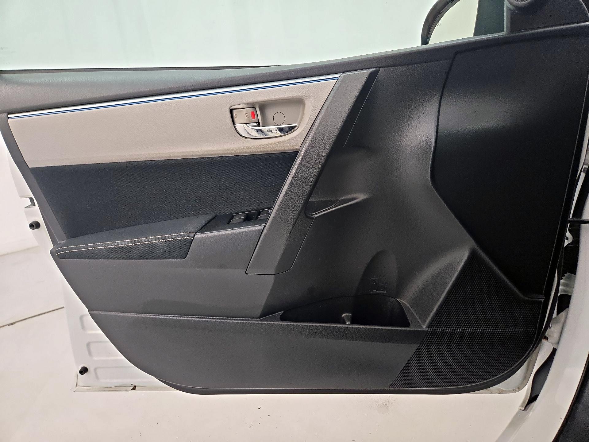 Thumbnail: 2014 Toyota Corolla - 12