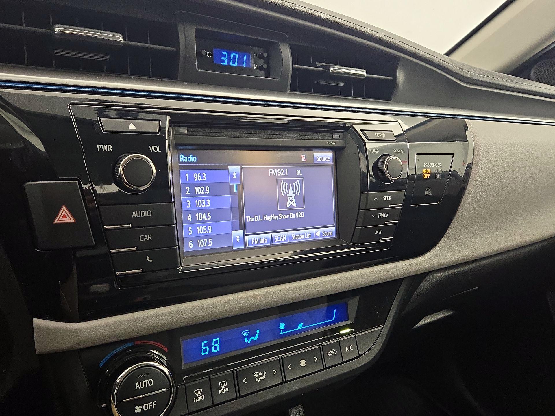 Thumbnail: 2014 Toyota Corolla - 15