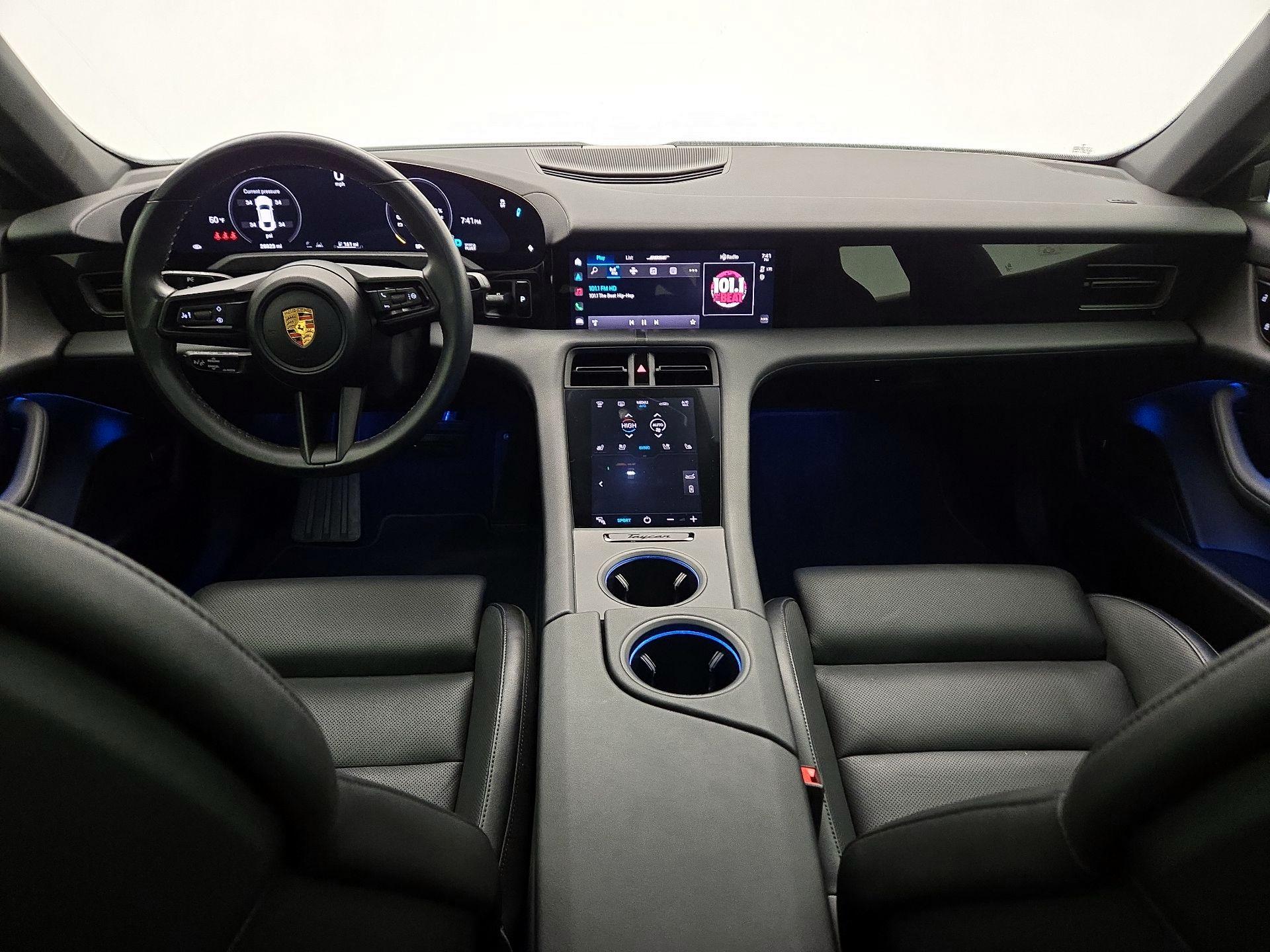 Thumbnail: 2021 Porsche Taycan - 9