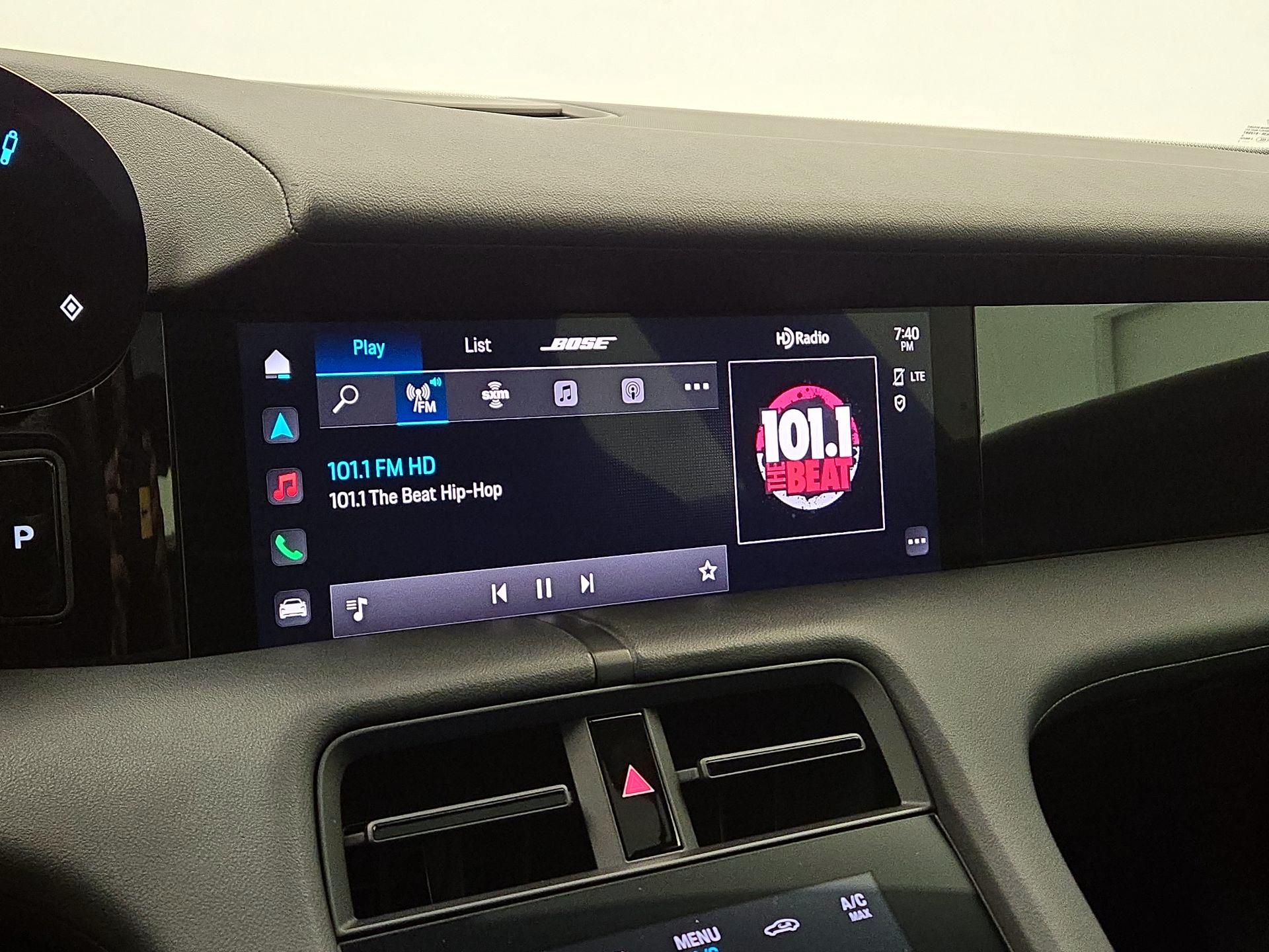 Thumbnail: 2021 Porsche Taycan - 14