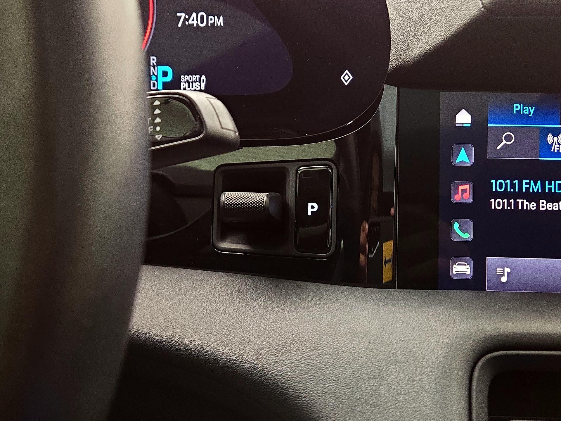 Thumbnail: 2021 Porsche Taycan - 16