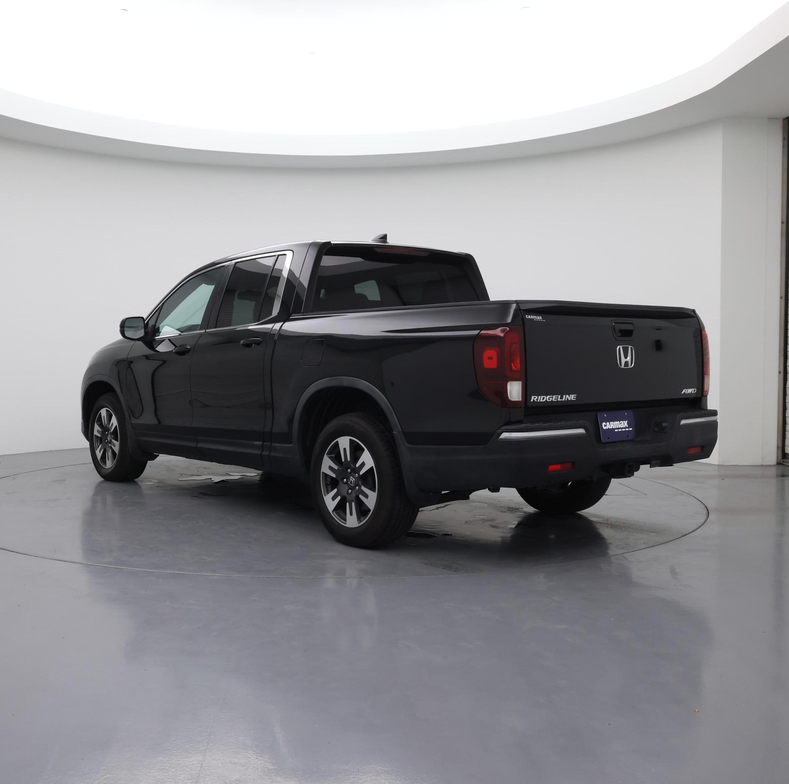 Thumbnail: 2017 Honda Ridgeline - 2