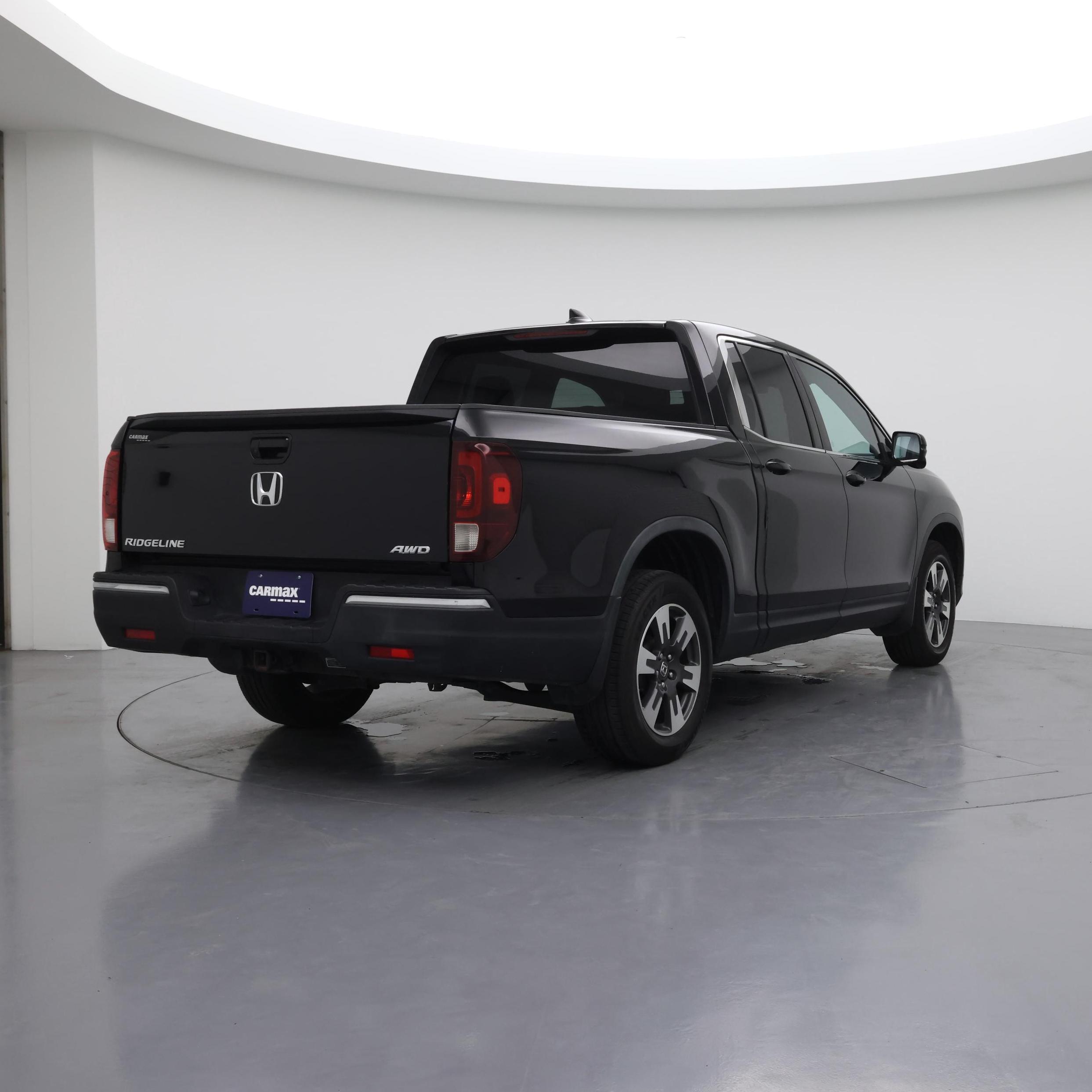 Thumbnail: 2017 Honda Ridgeline - 8