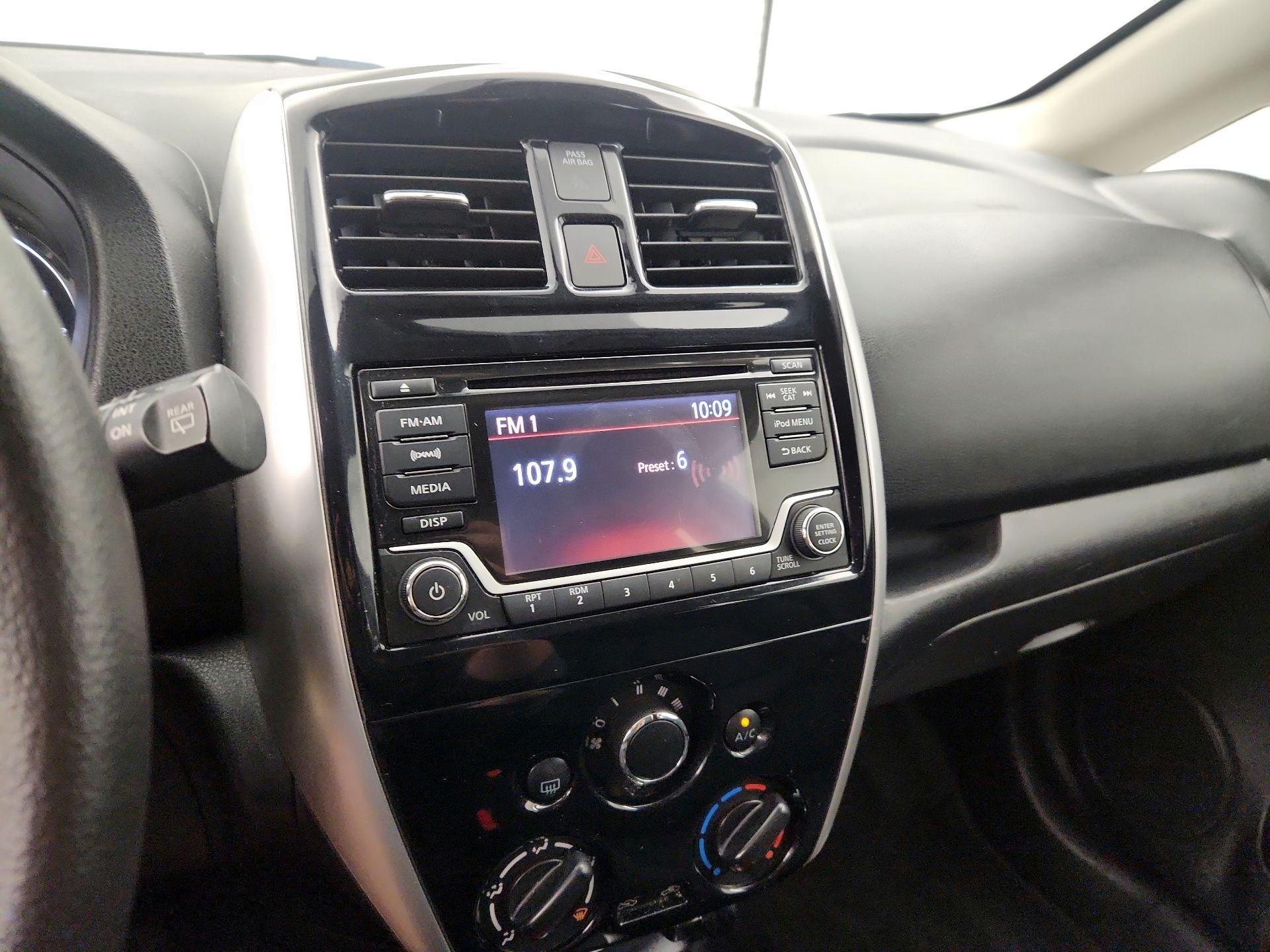 Thumbnail: 2017 Nissan Versa Note - 15