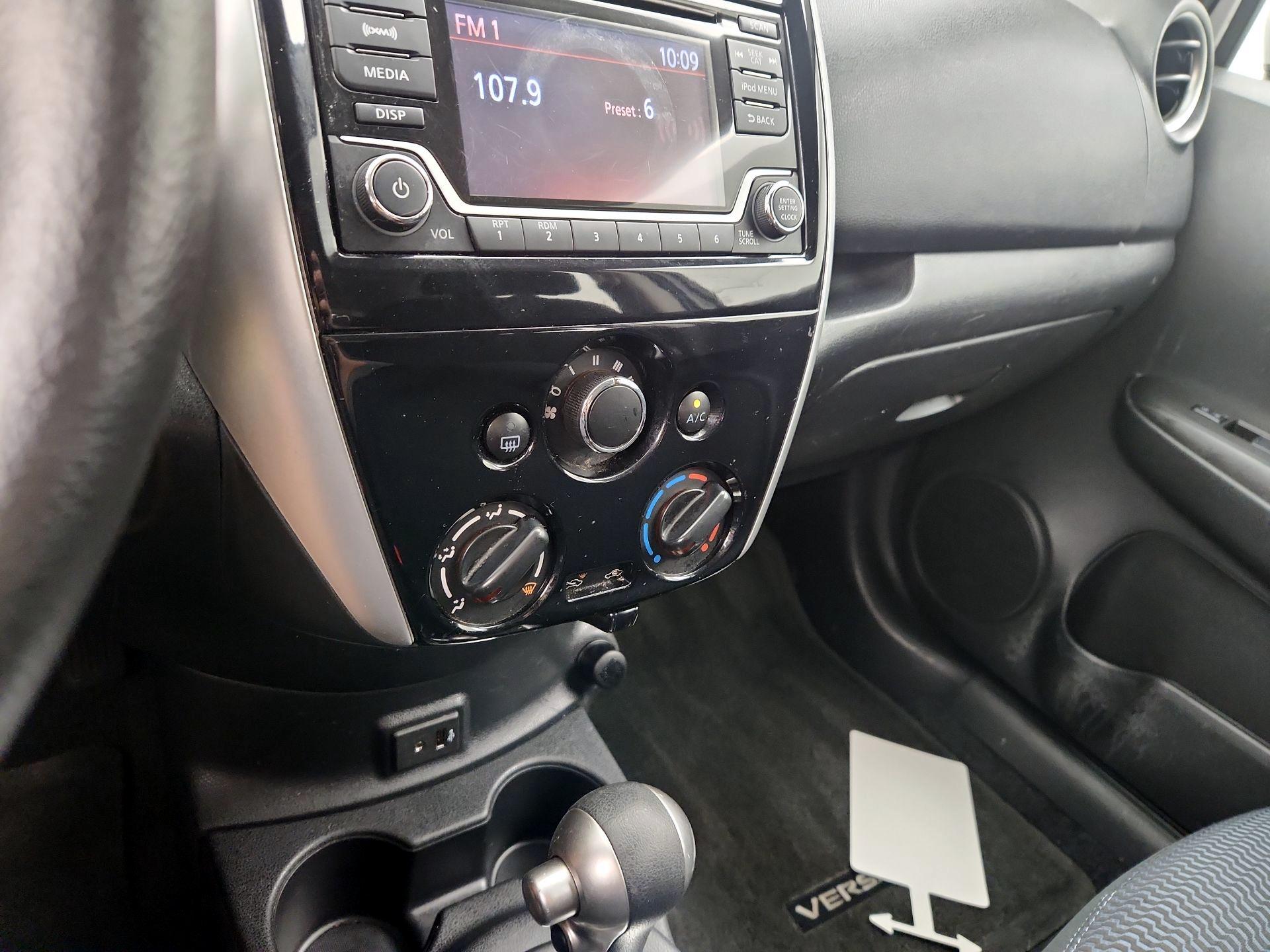 Thumbnail: 2017 Nissan Versa Note - 16